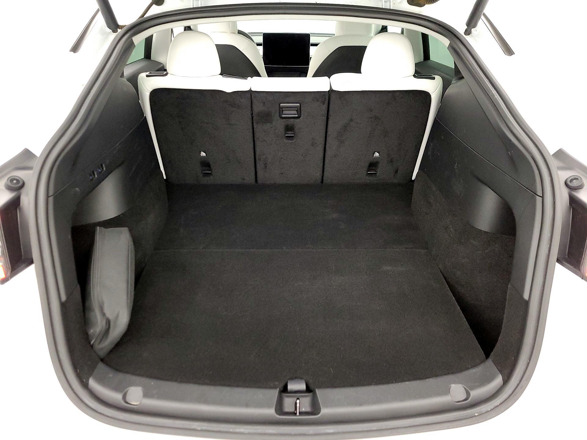 Thumbnail: 2022 Tesla Model Y - 20