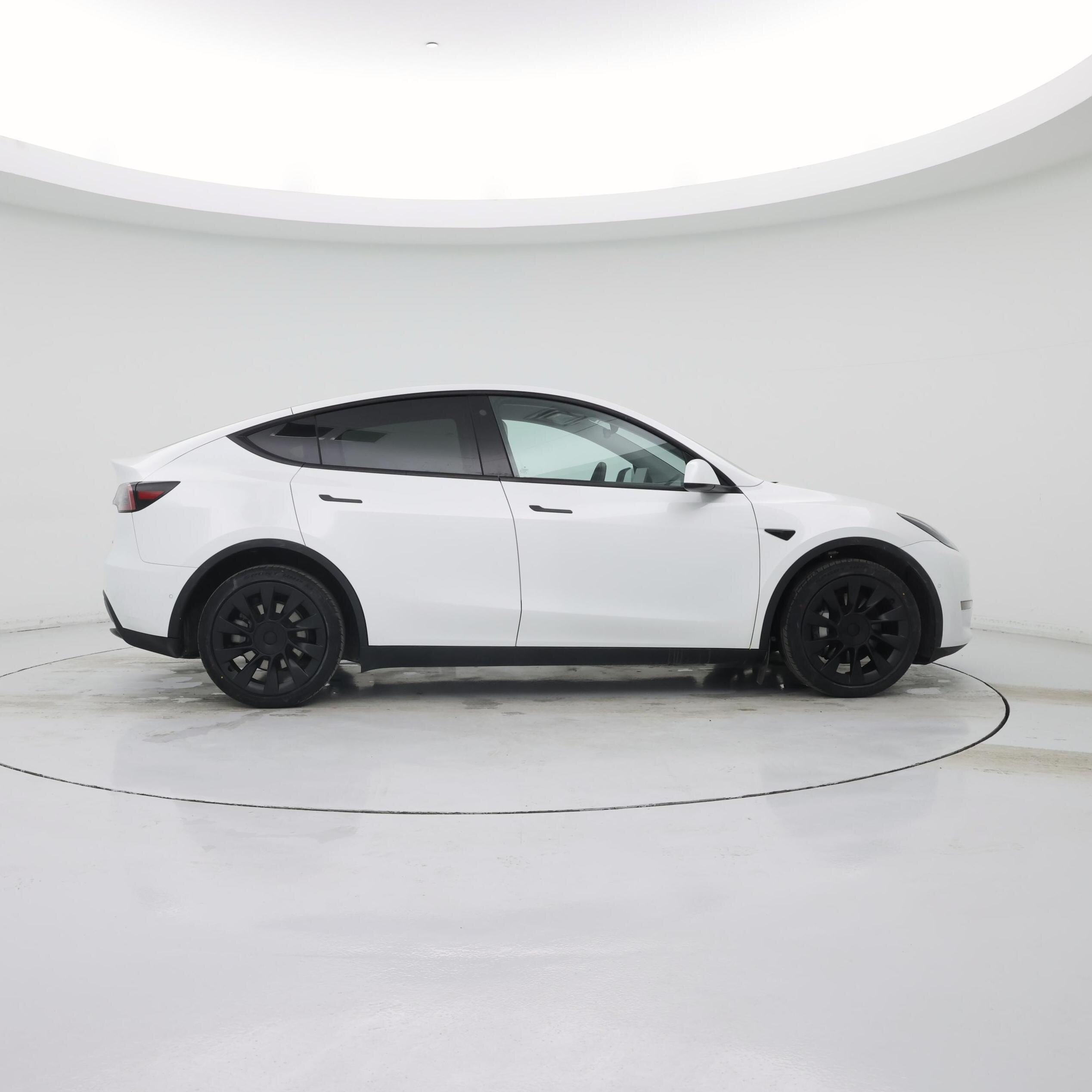 Thumbnail: 2022 Tesla Model Y - 7