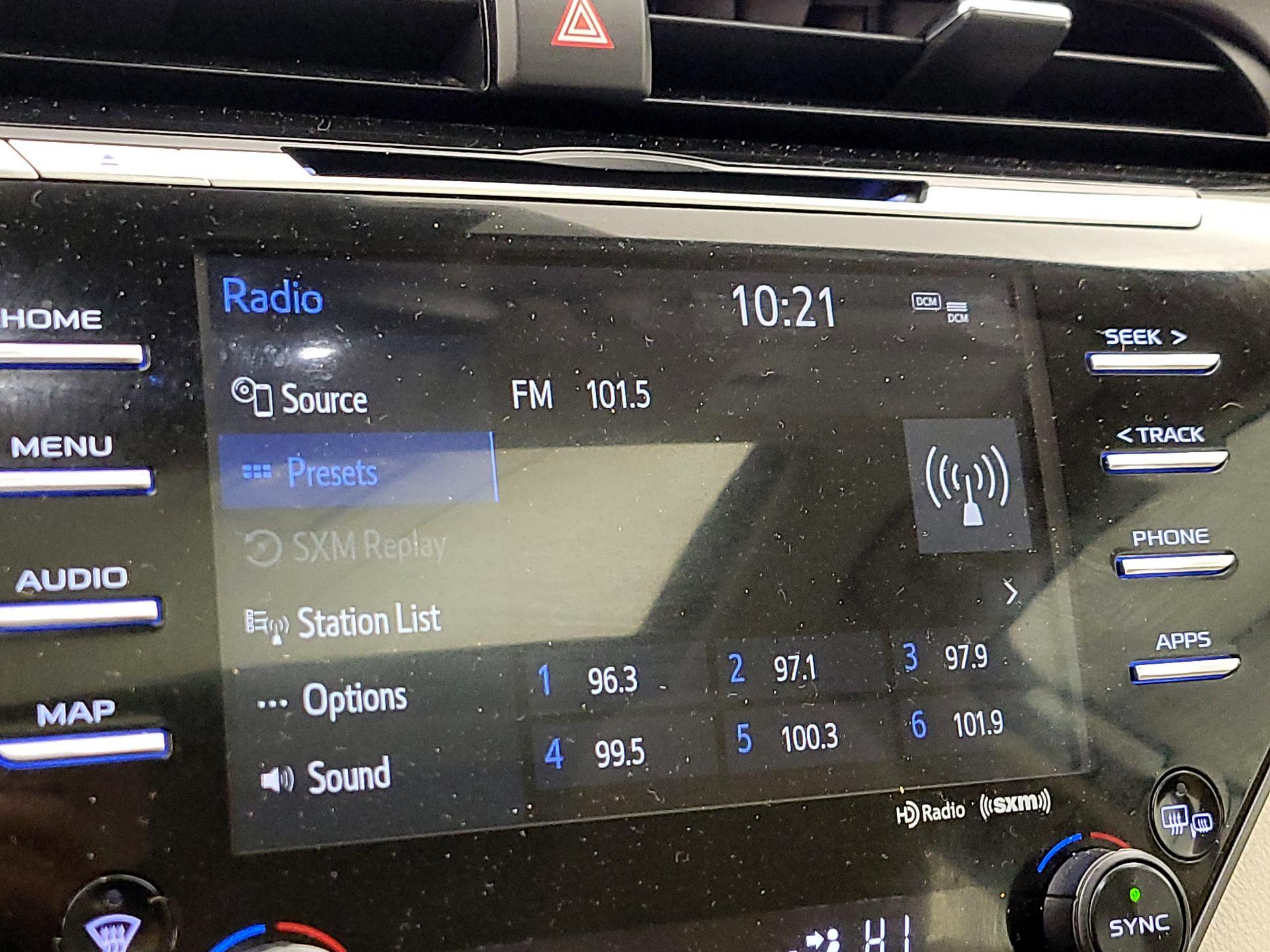 Thumbnail: 2020 Toyota Camry - 15