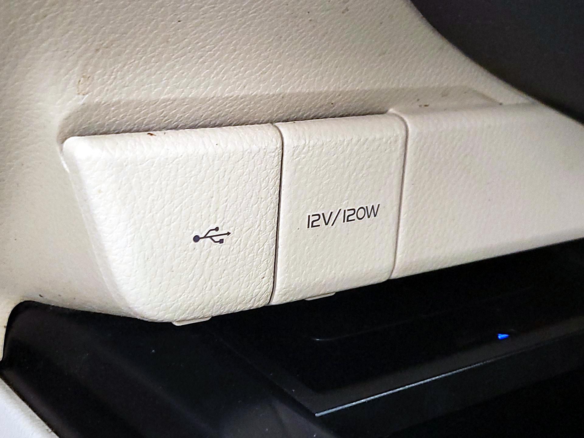 Thumbnail: 2020 Toyota Camry - 18