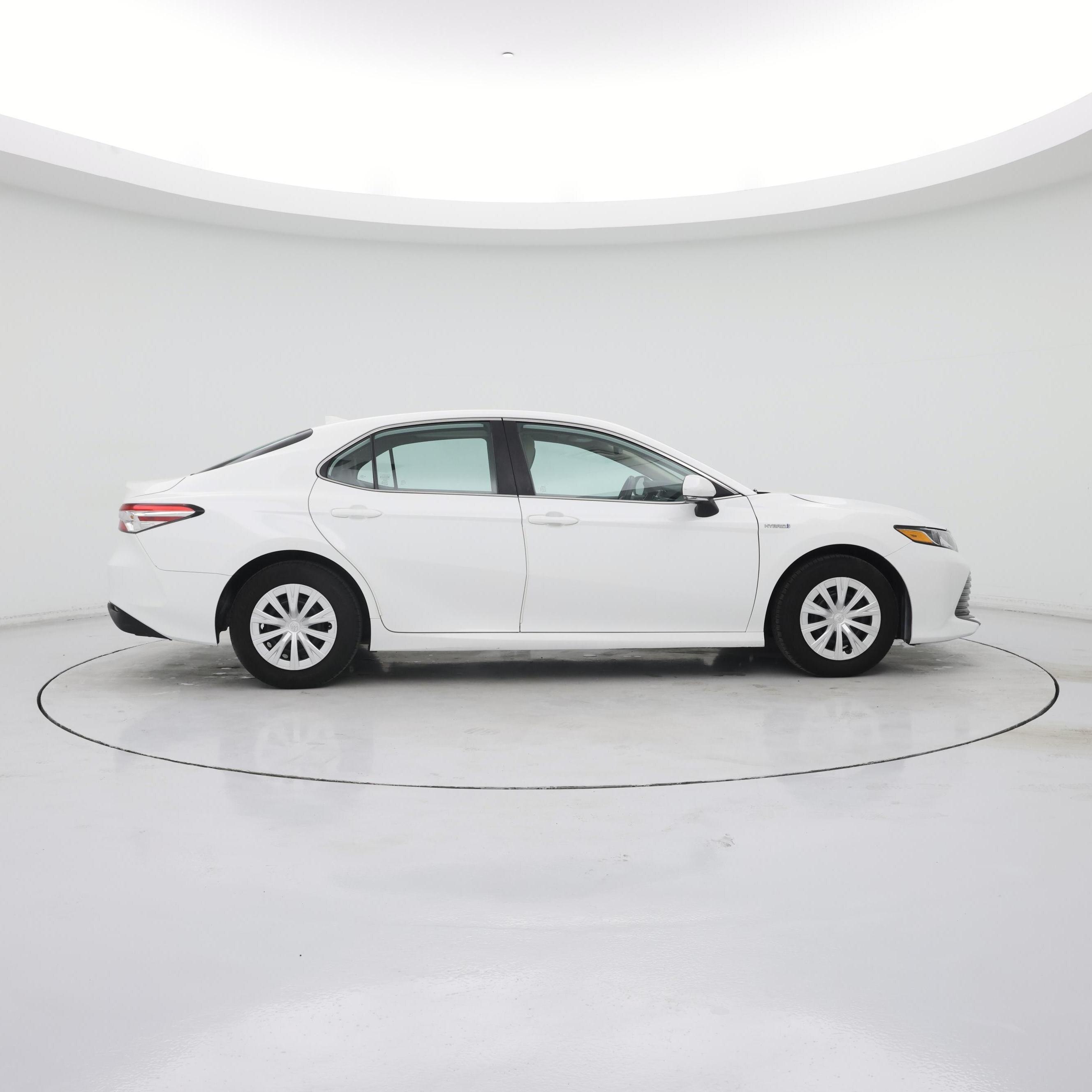 Thumbnail: 2020 Toyota Camry - 7