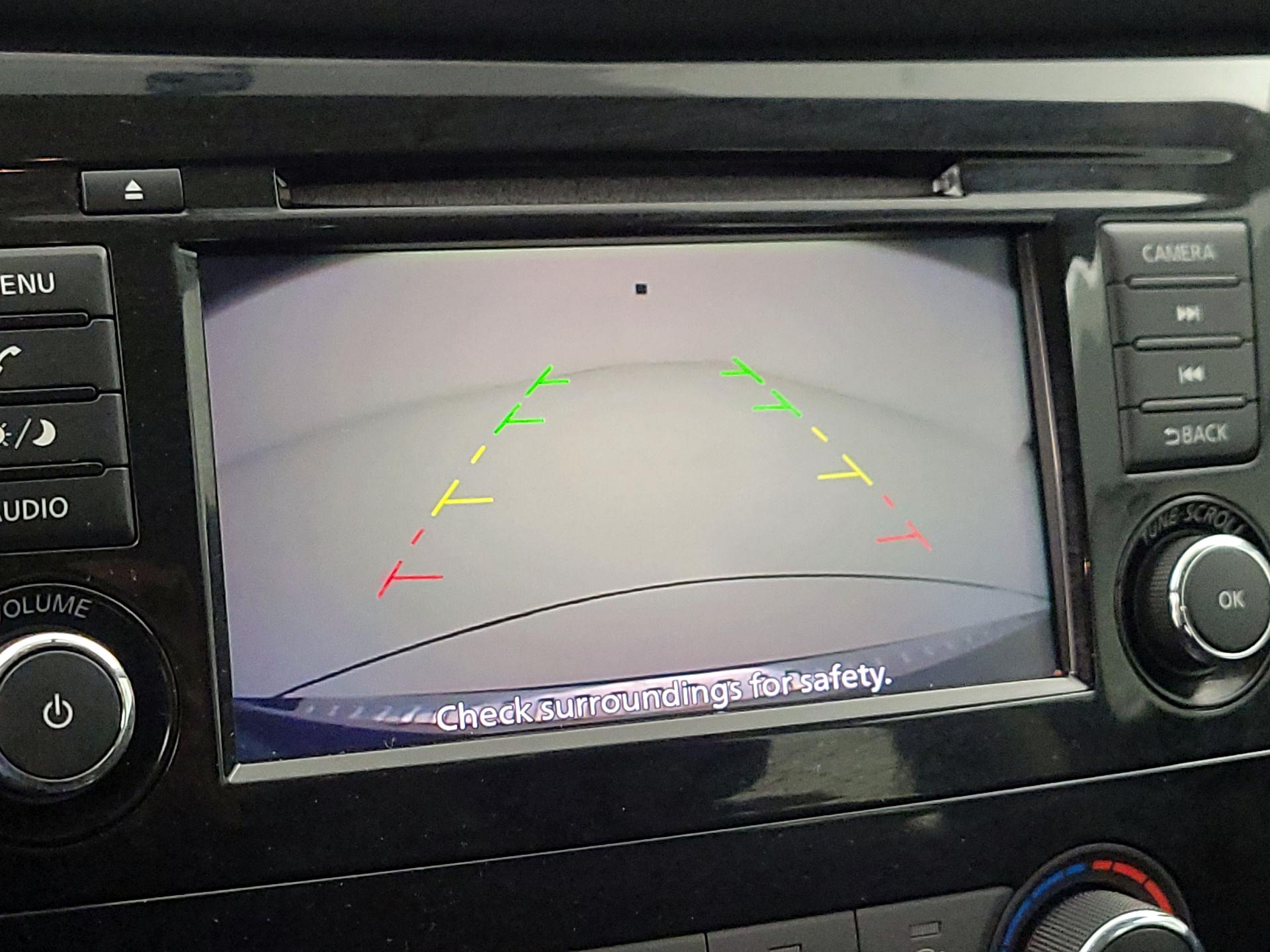 Thumbnail: 2018 Nissan Rogue - 14