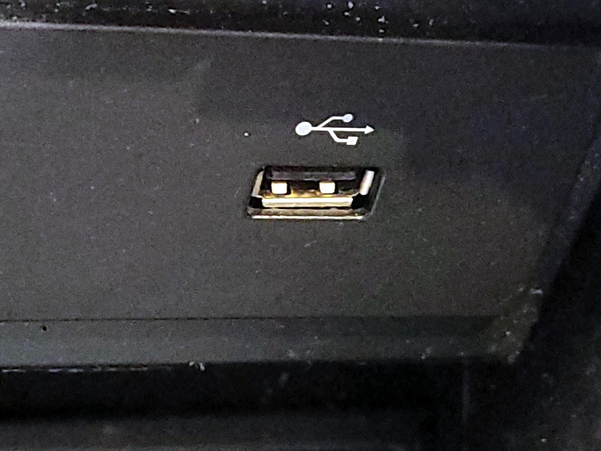 Thumbnail: 2015 Ford Escape - 18