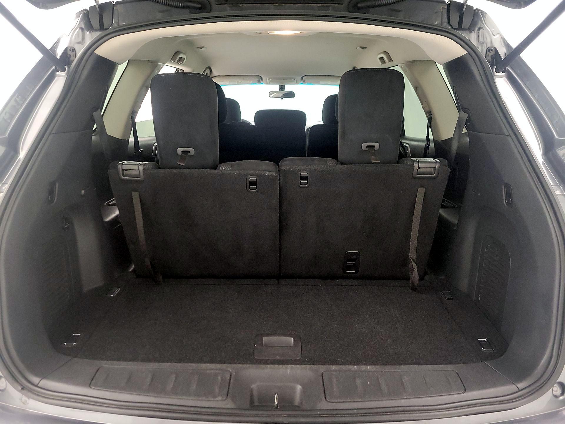 Thumbnail: 2016 Nissan Pathfinder - 19