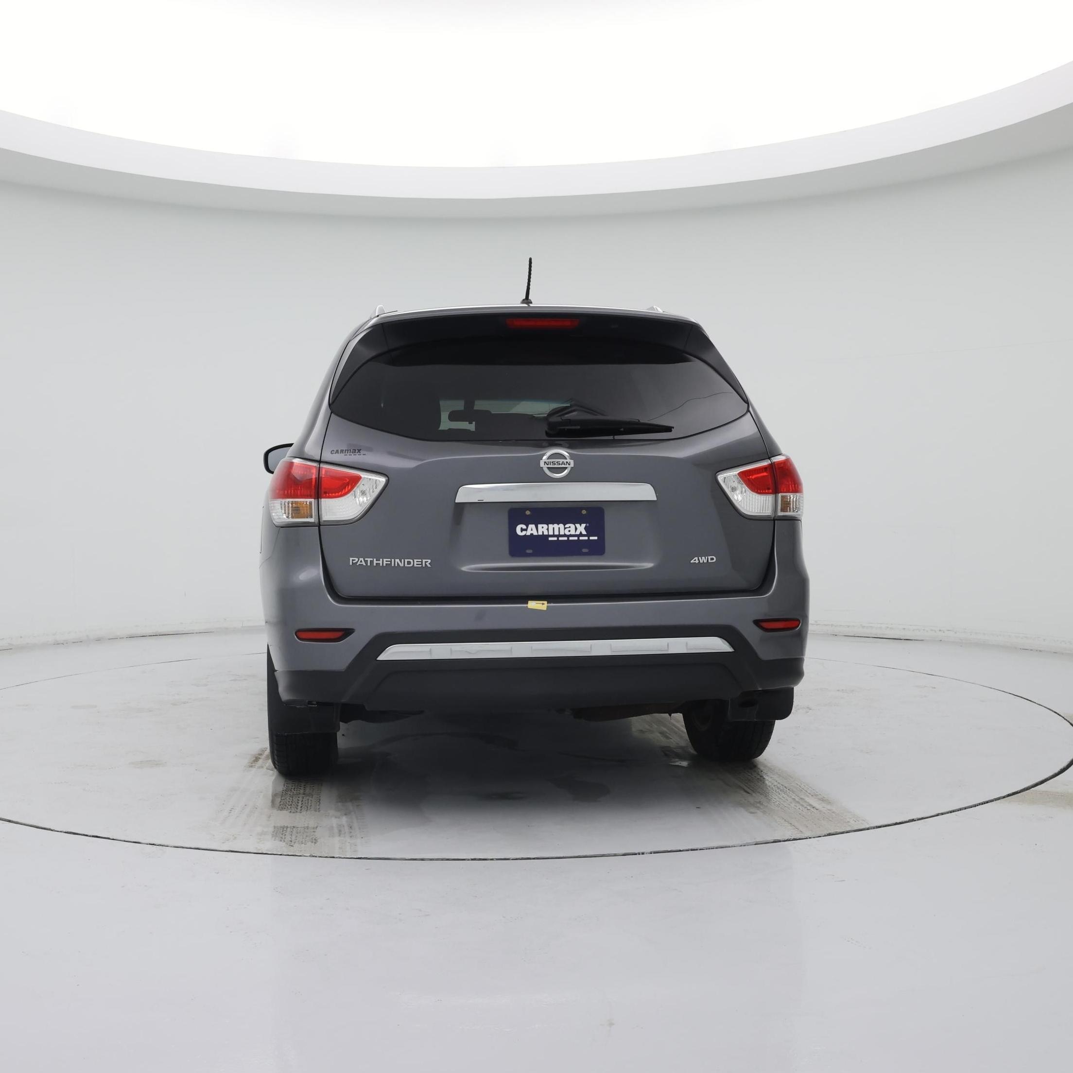 Thumbnail: 2016 Nissan Pathfinder - 6