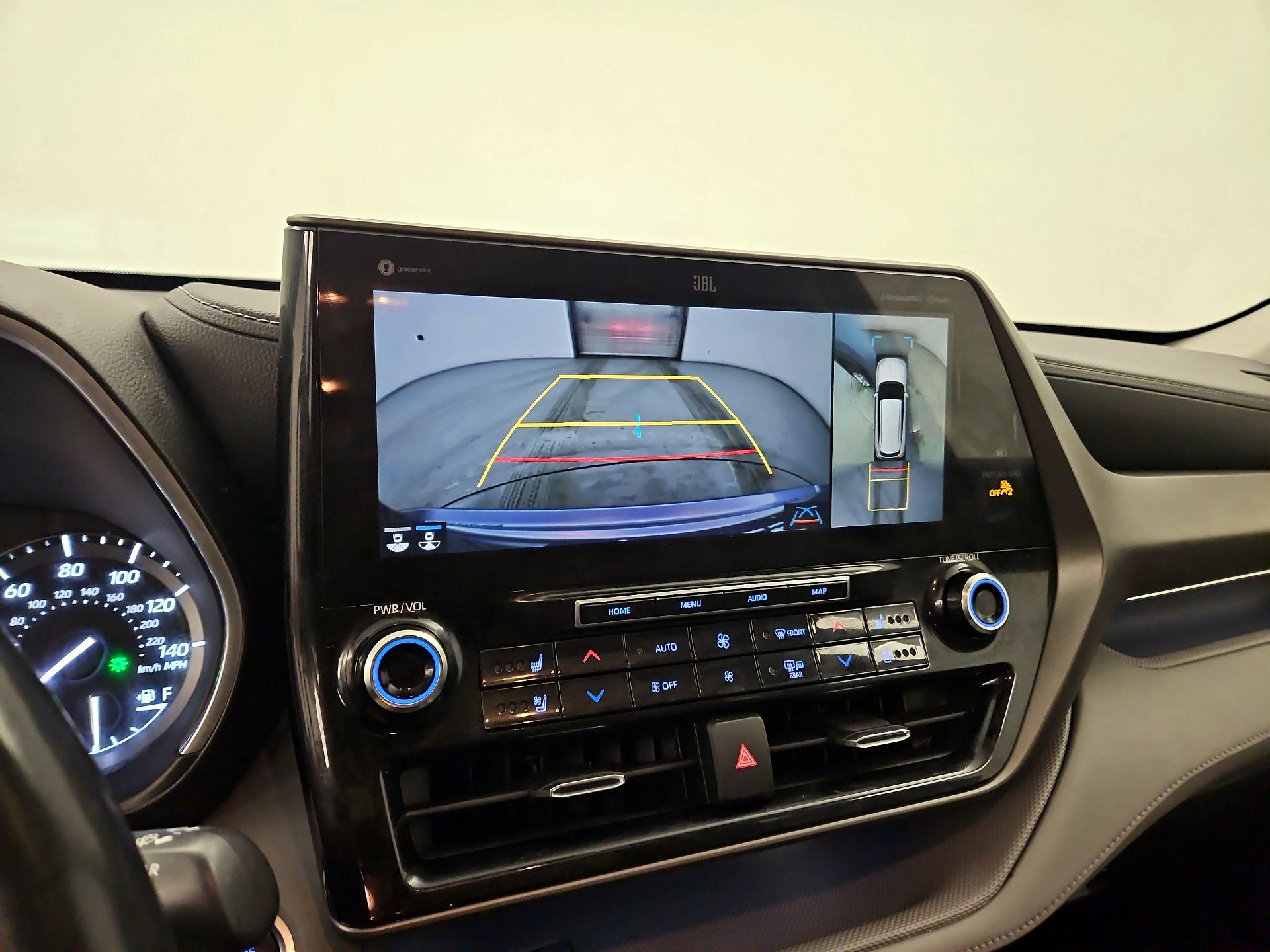 Thumbnail: 2021 Toyota Highlander - 15