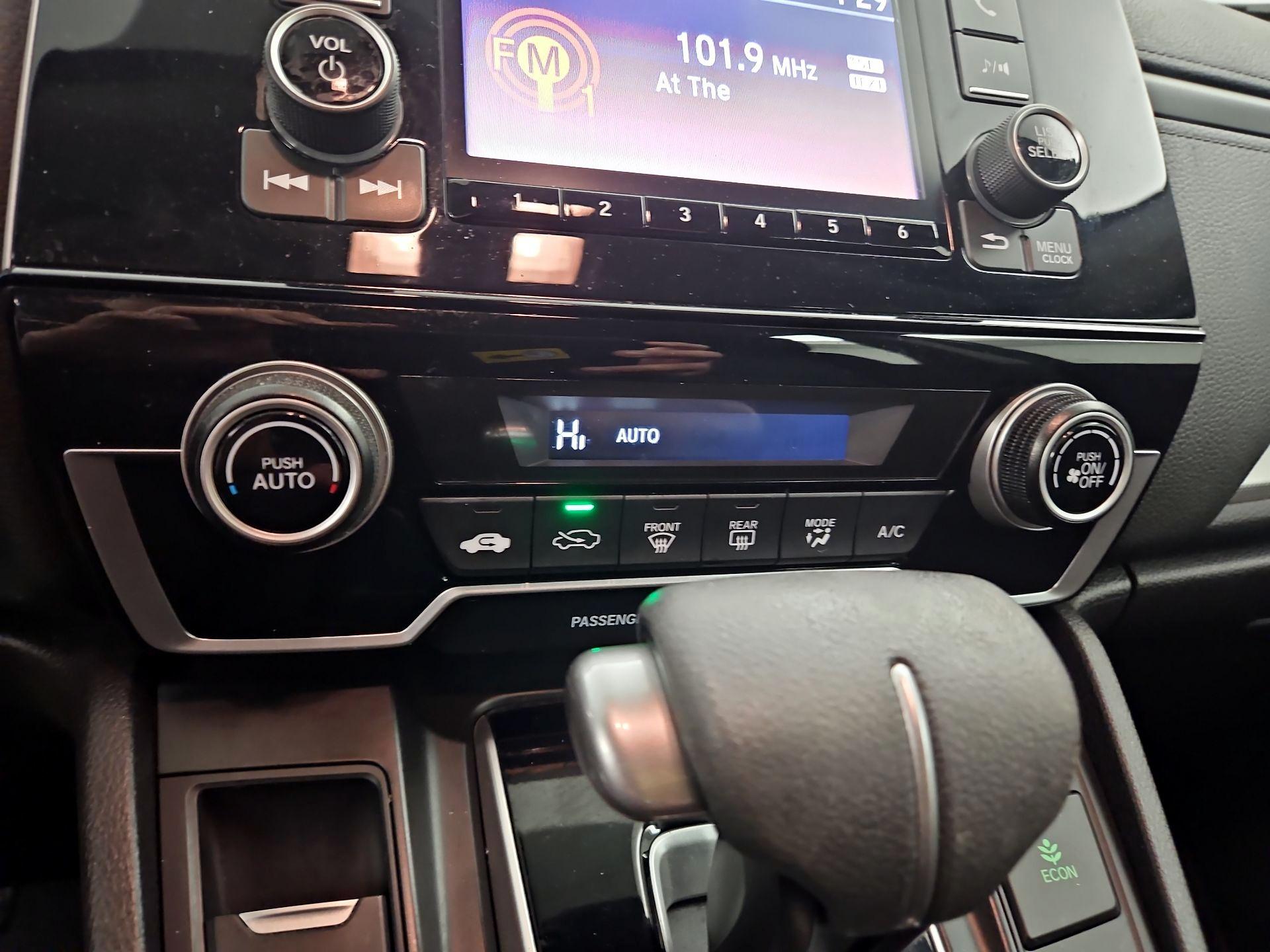 Thumbnail: 2018 Honda CR-V - 16