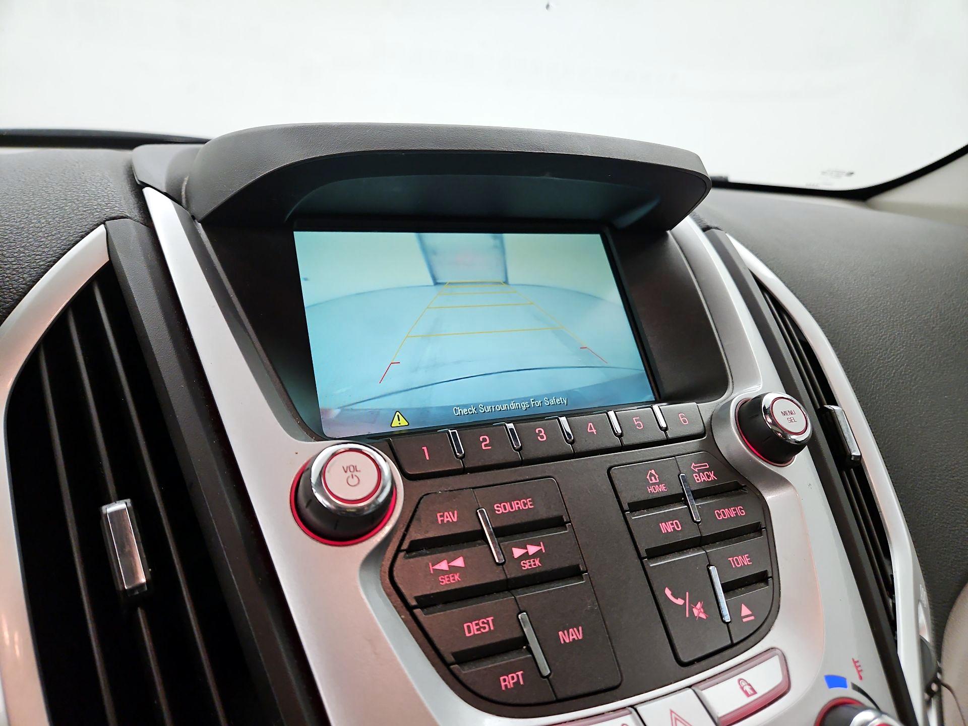 Thumbnail: 2015 GMC Terrain - 13