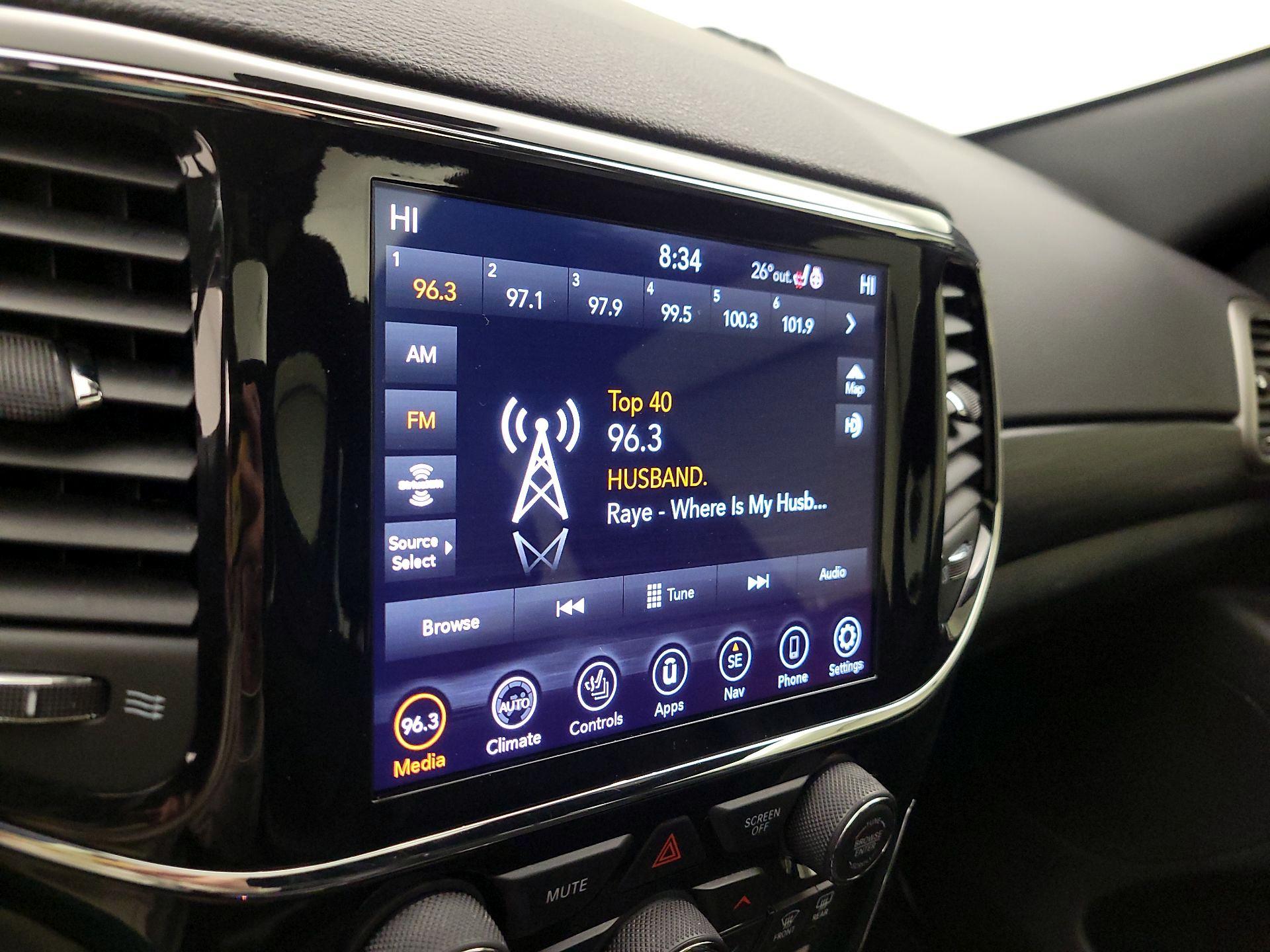 Thumbnail: 2021 Jeep Grand Cherokee - 16