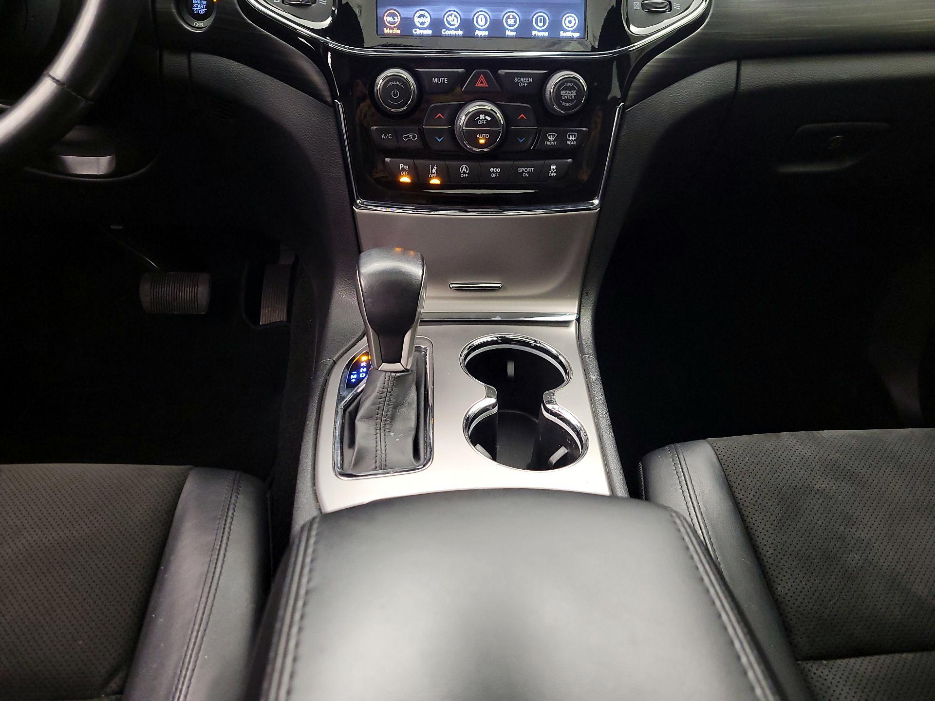 Thumbnail: 2021 Jeep Grand Cherokee - 18