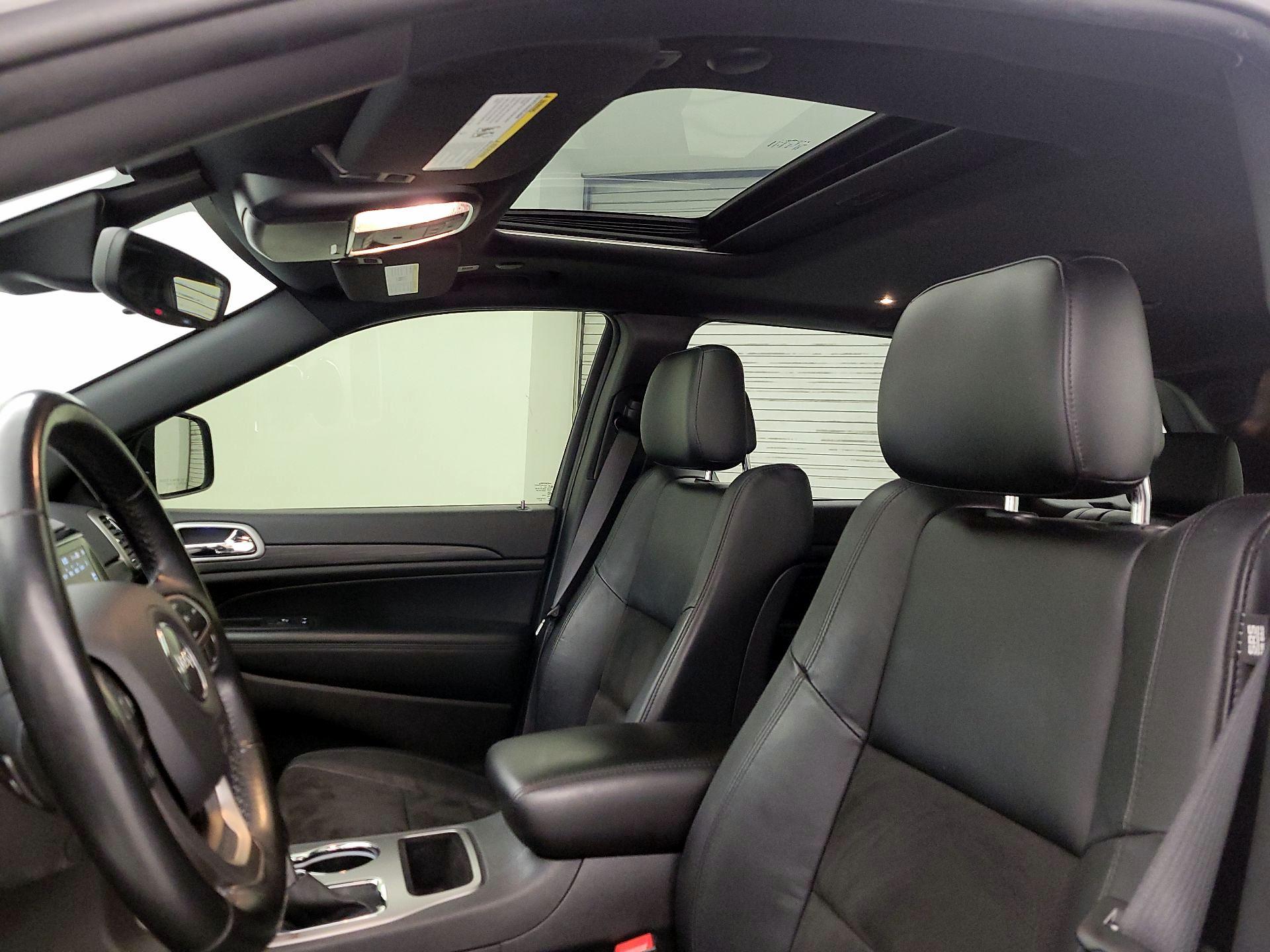 Thumbnail: 2021 Jeep Grand Cherokee - 20