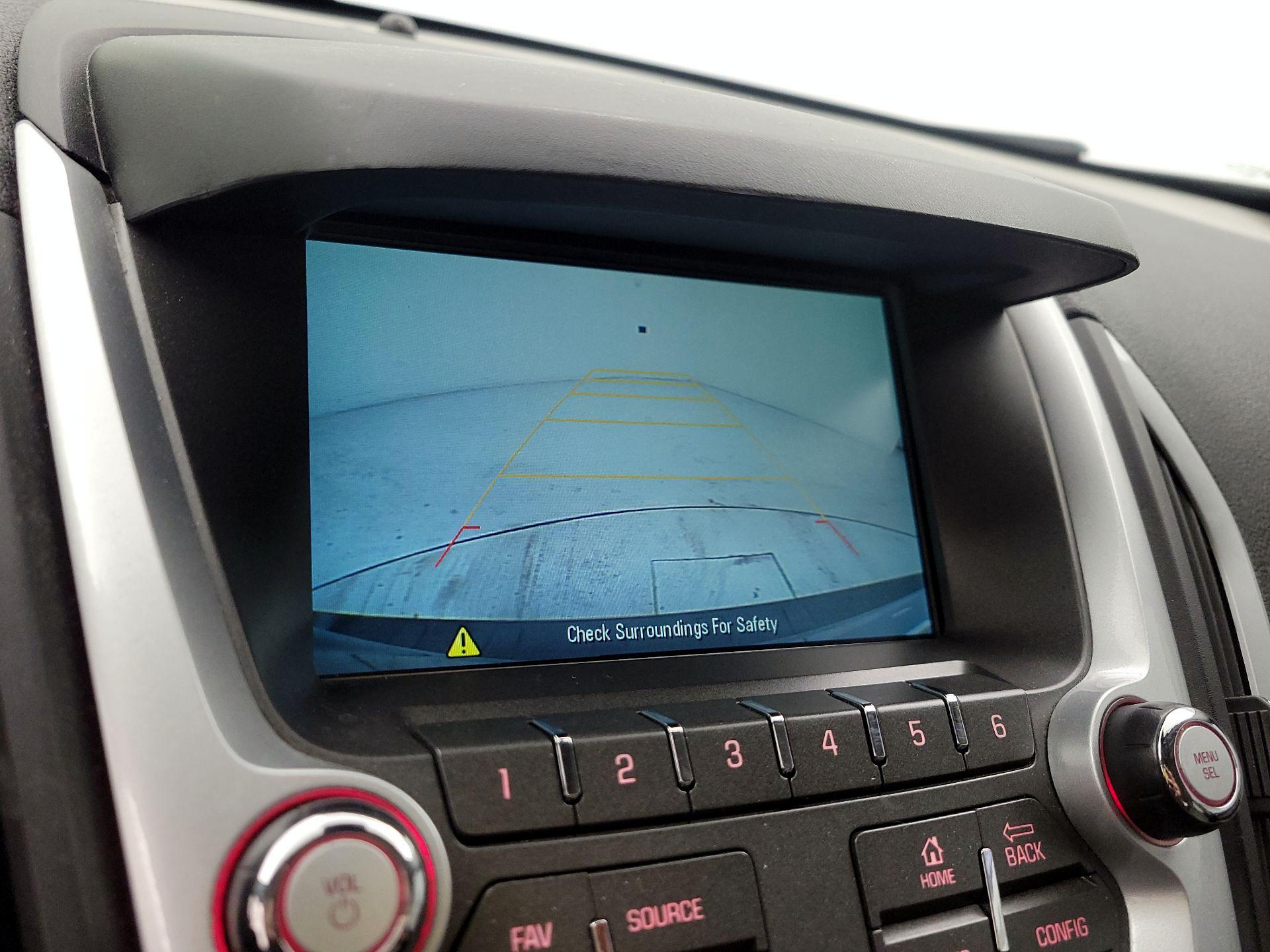 Thumbnail: 2015 GMC Terrain - 14