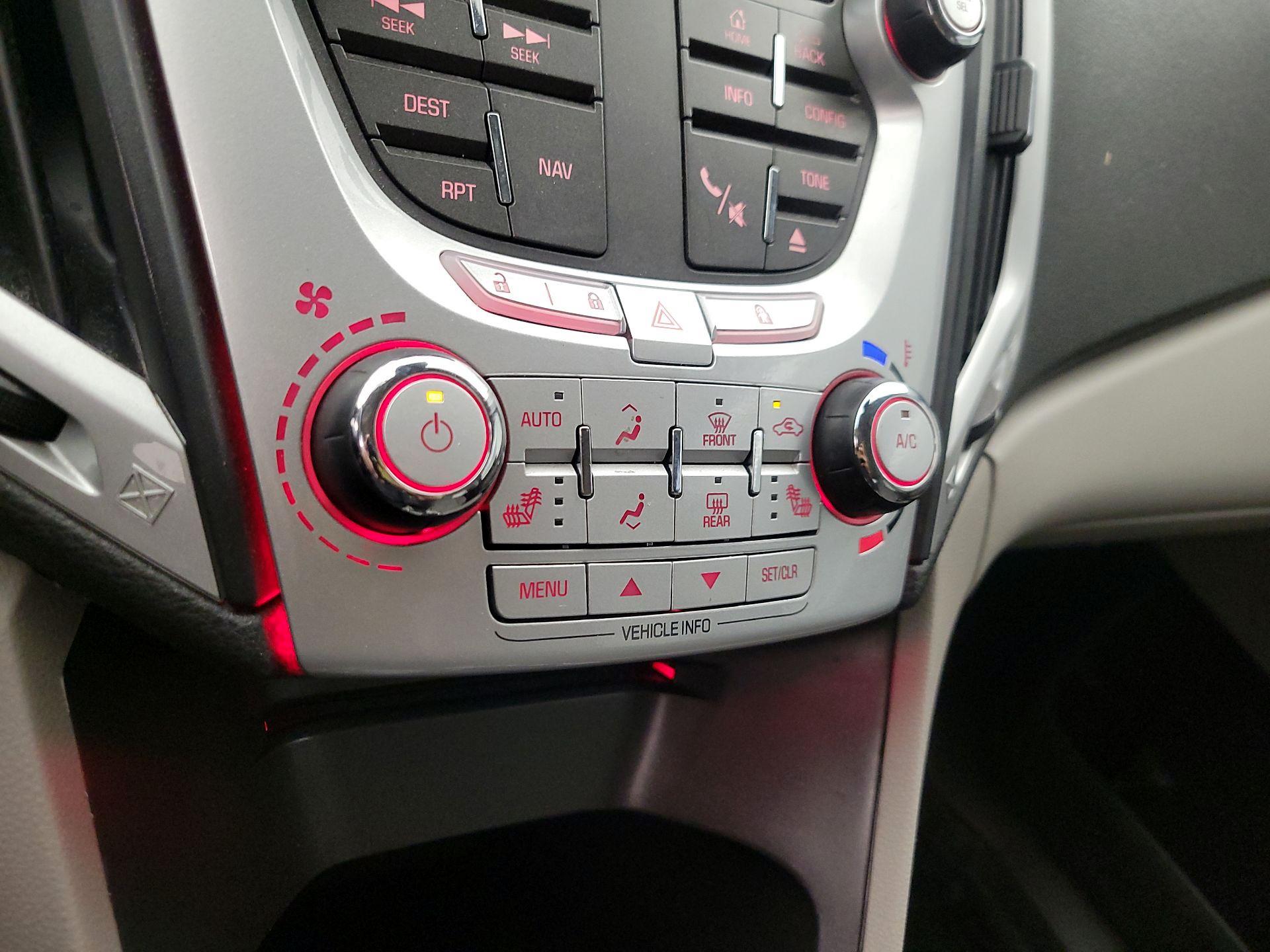 Thumbnail: 2015 GMC Terrain - 16