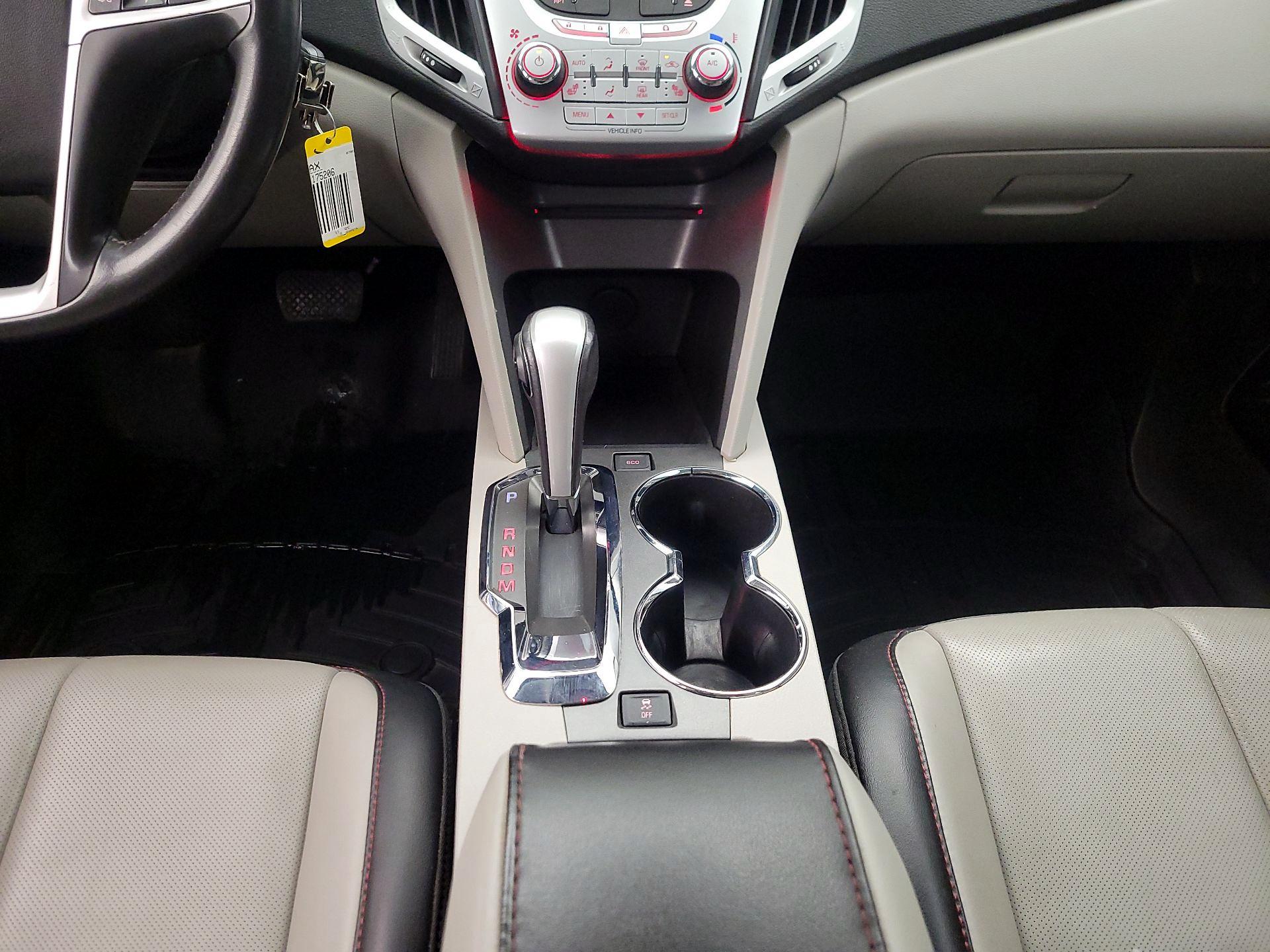 Thumbnail: 2015 GMC Terrain - 17