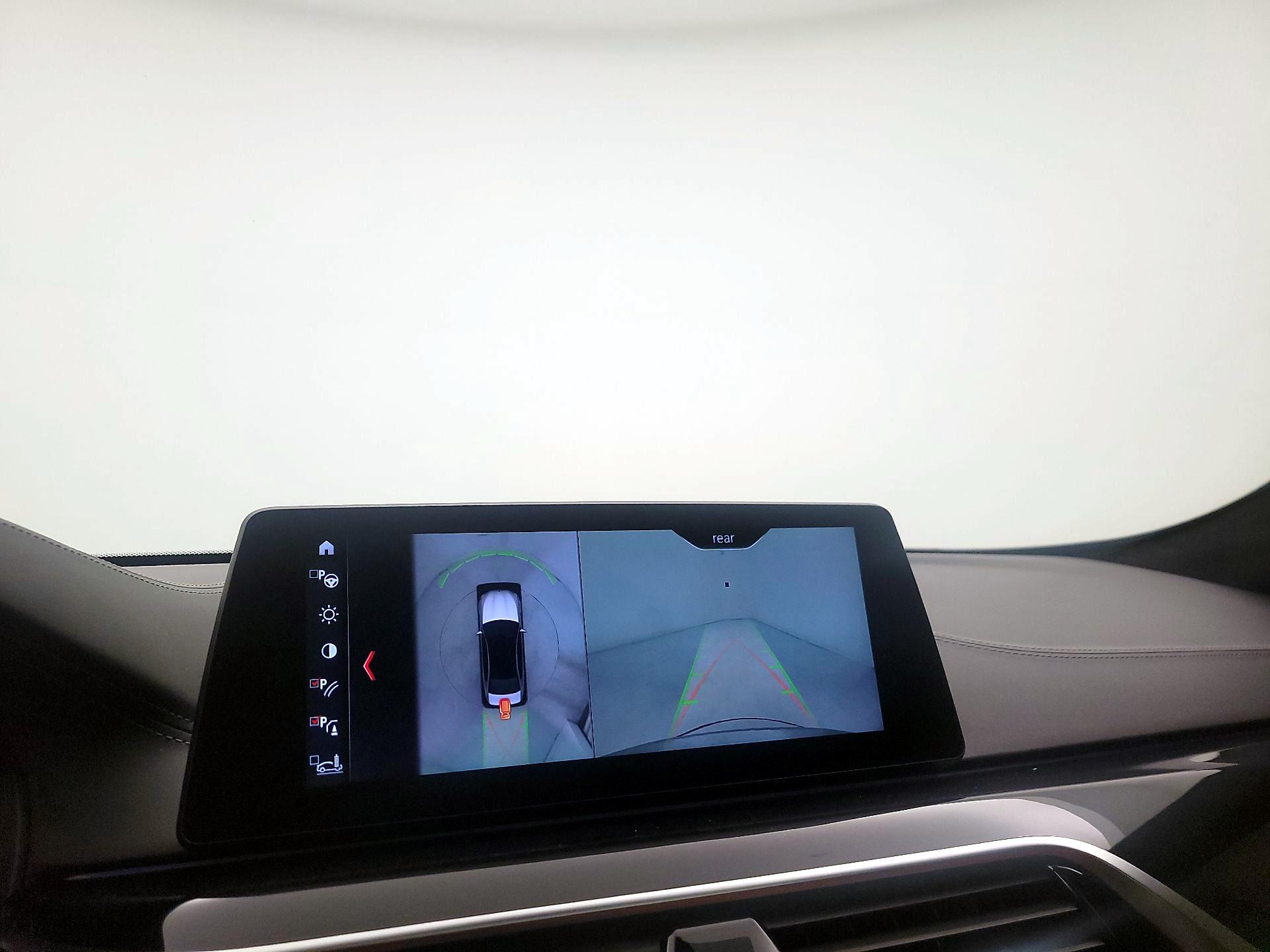 Thumbnail: 2018 BMW M5 - 15