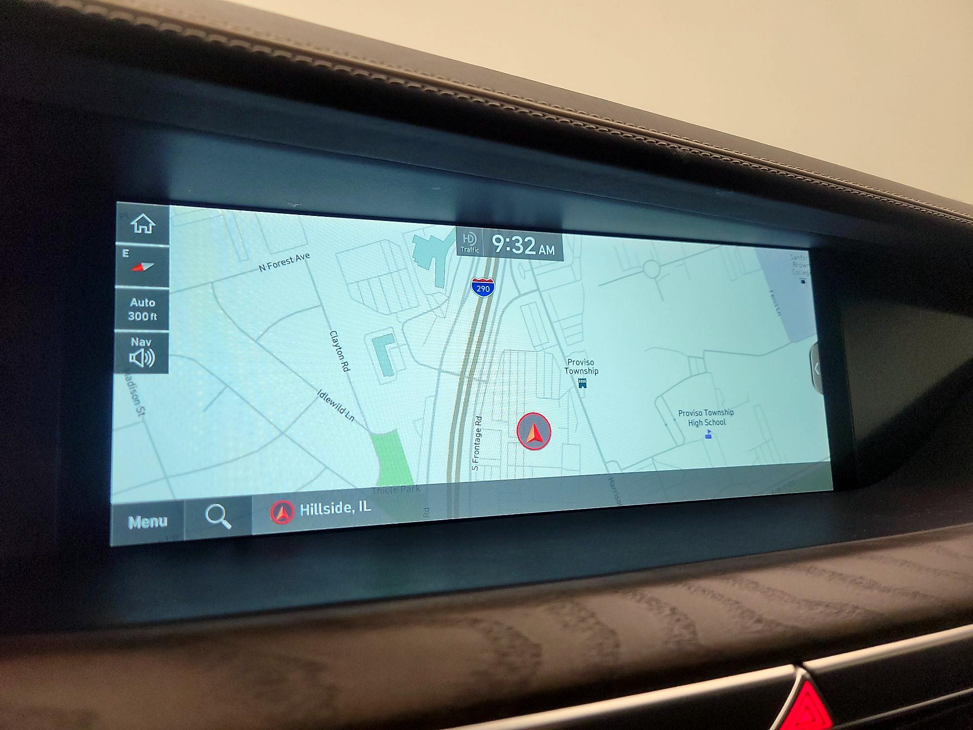 Thumbnail: 2022 Genesis G90 - 14