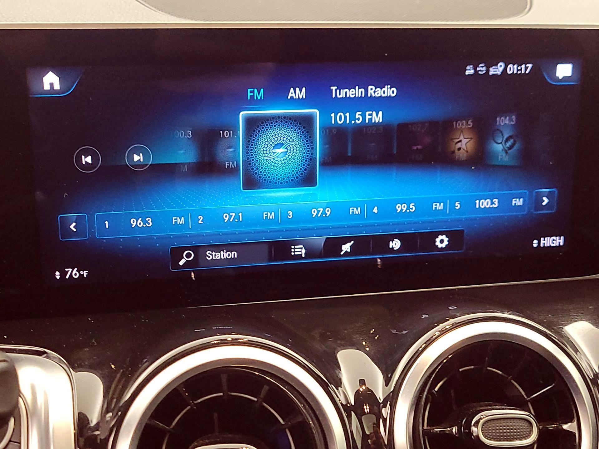 Thumbnail: 2020 Mercedes-Benz GLB - 15