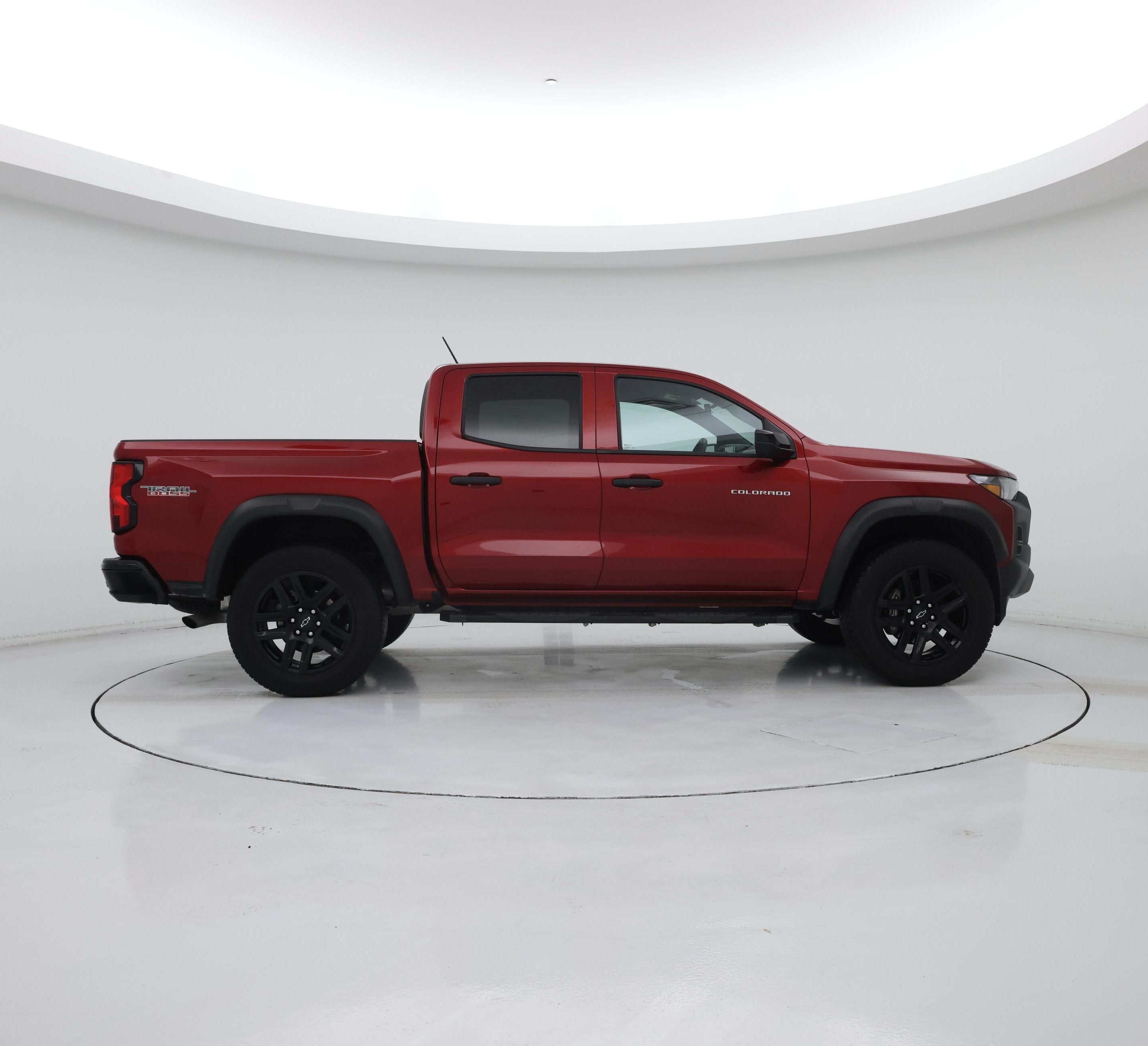 Thumbnail: 2023 Chevrolet Colorado - 7