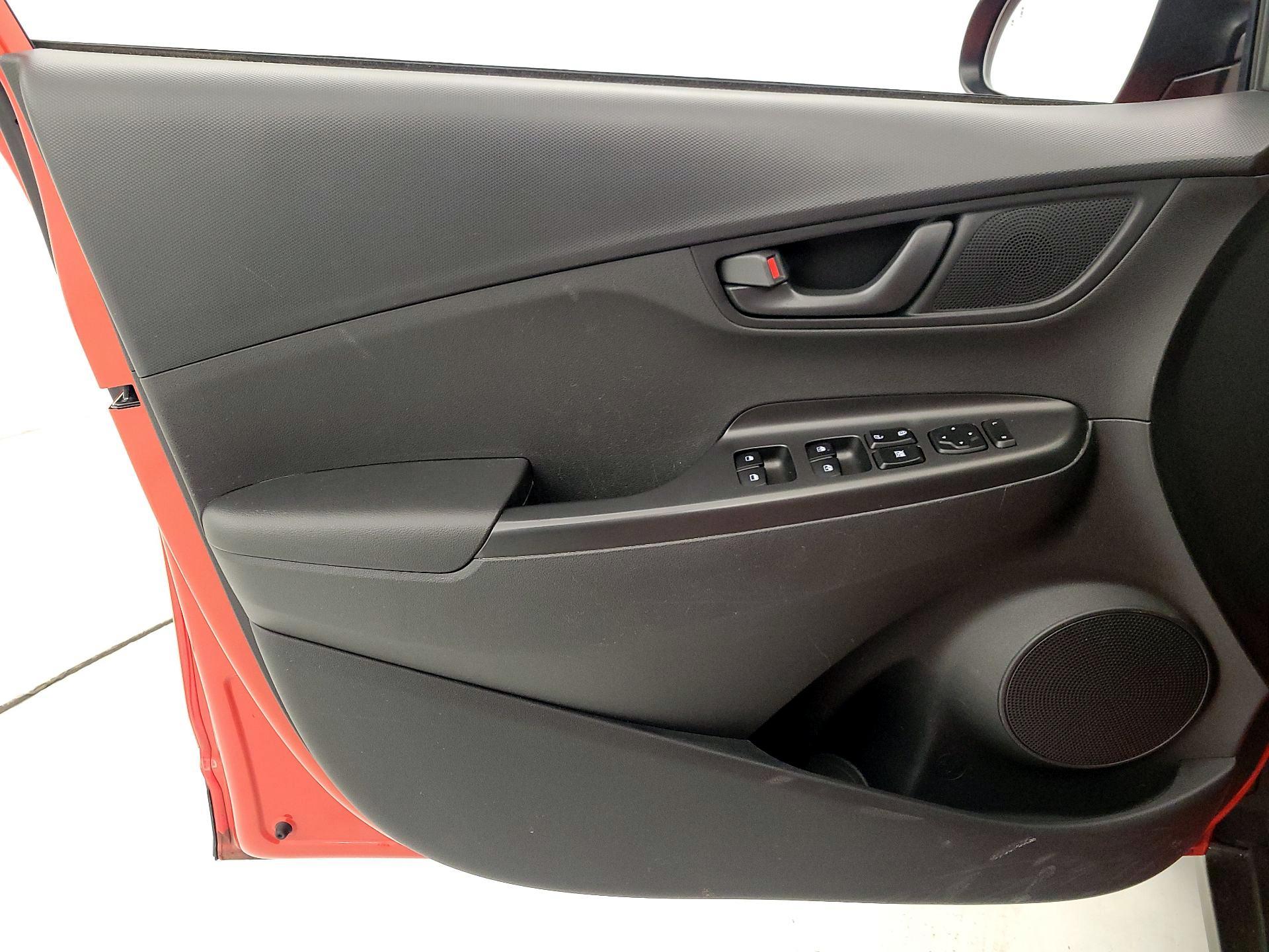 Thumbnail: 2019 Hyundai Kona - 12