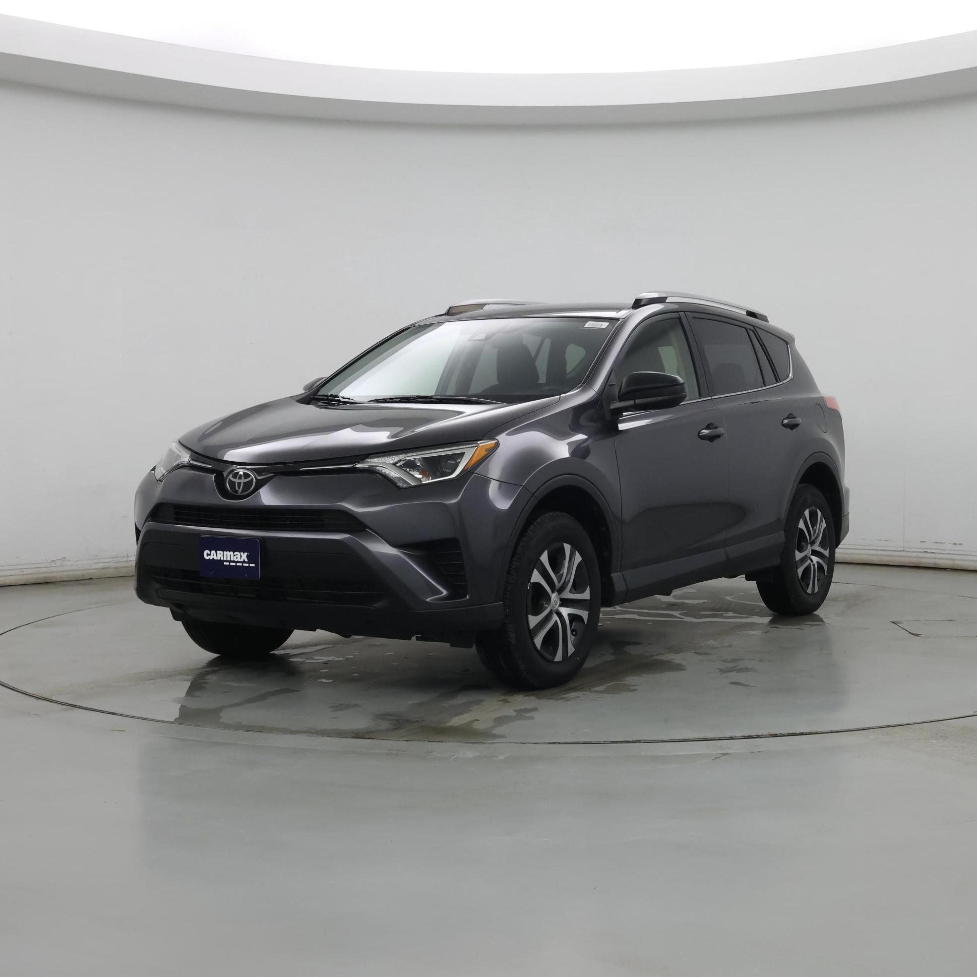 Thumbnail: 2018 Toyota RAV4 - 4