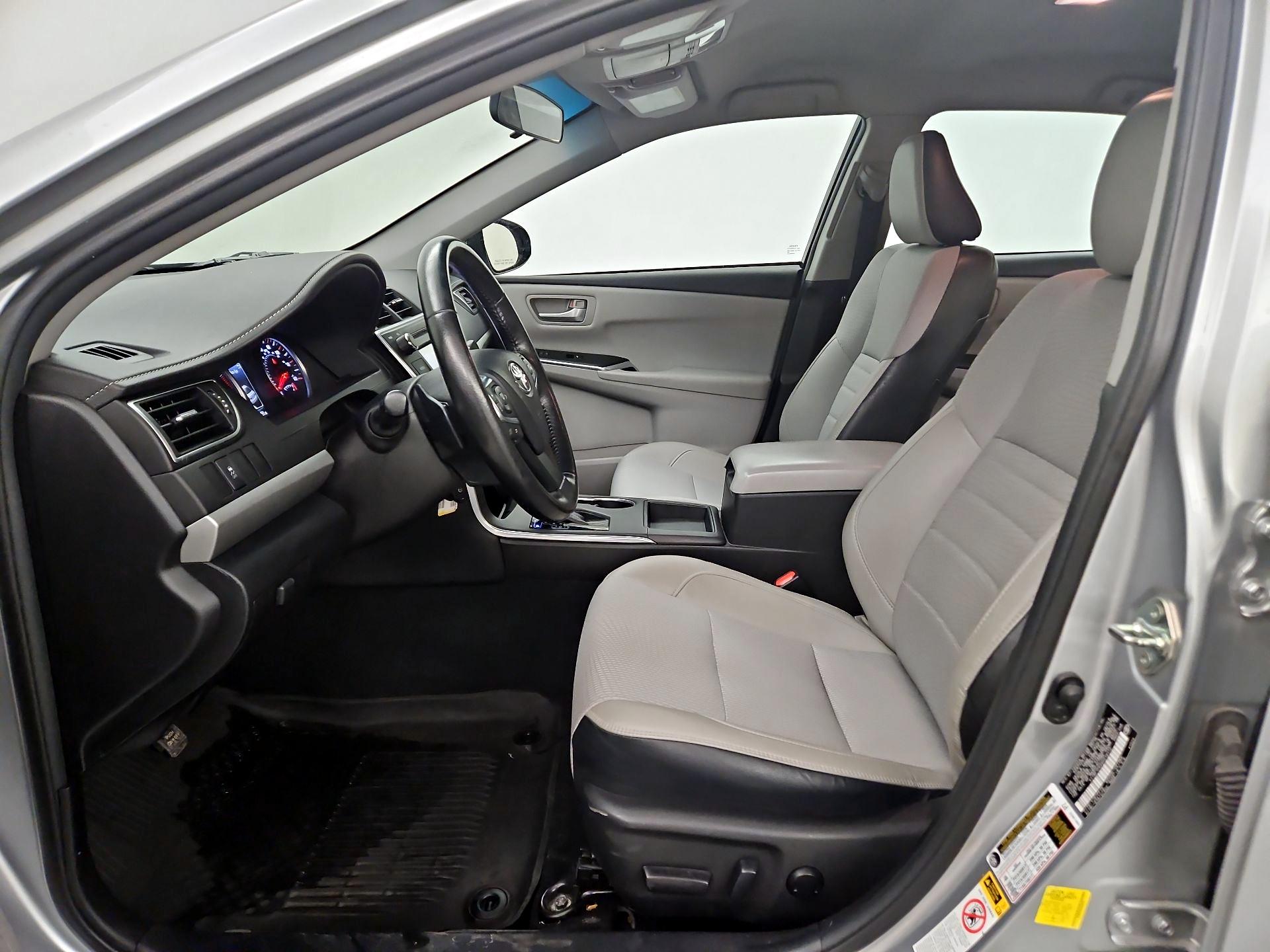 Thumbnail: 2016 Toyota Camry - 11