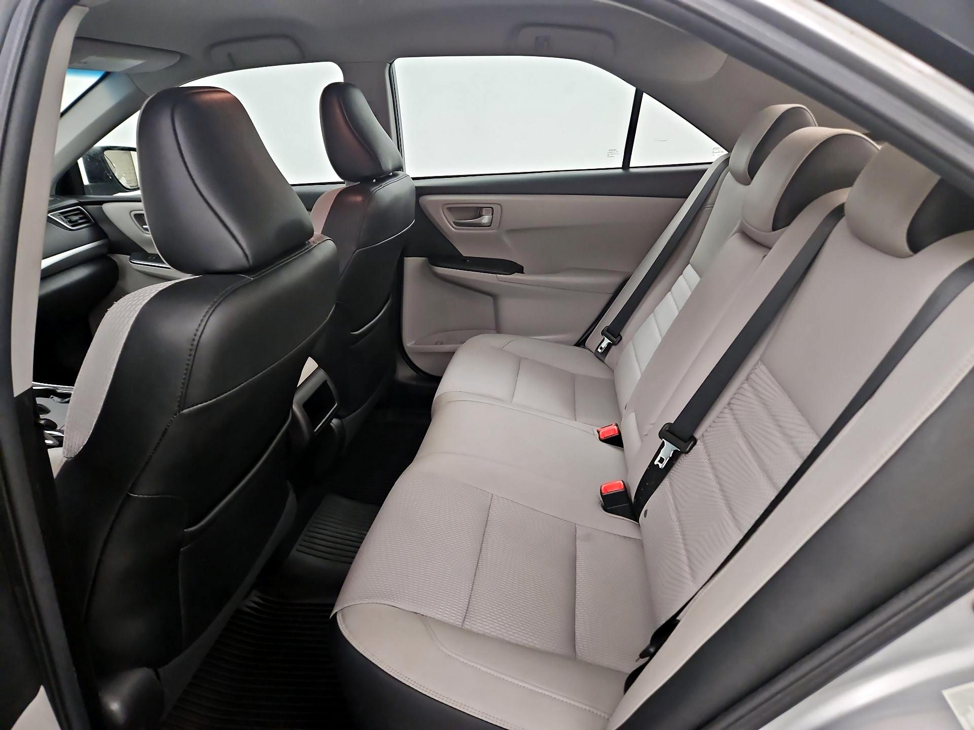 Thumbnail: 2016 Toyota Camry - 19