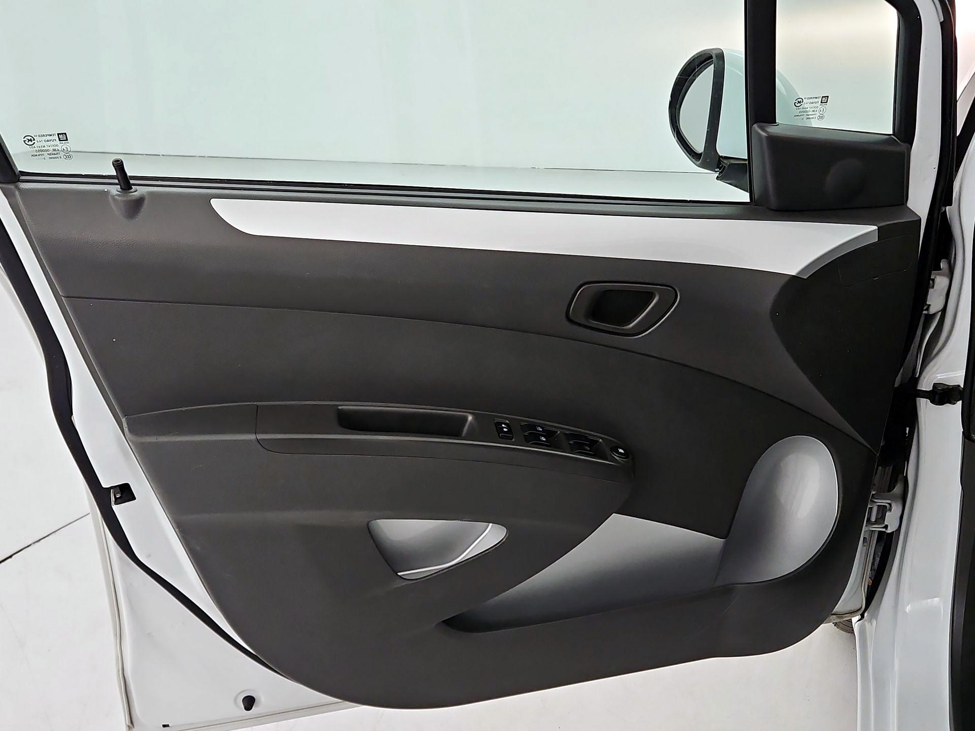 Thumbnail: 2015 Chevrolet Spark - 12