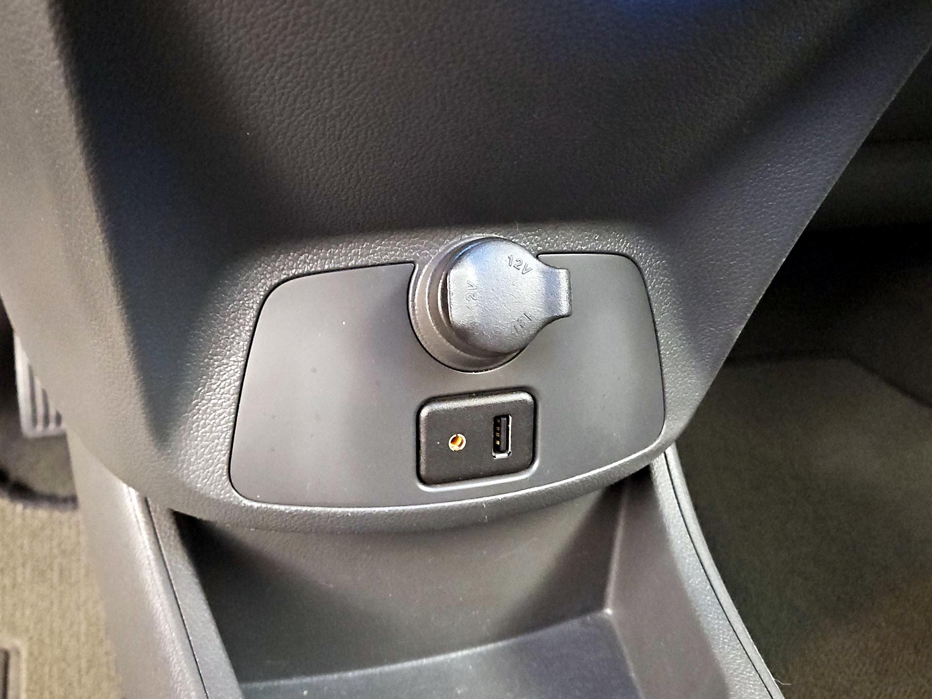 Thumbnail: 2015 Chevrolet Spark - 16