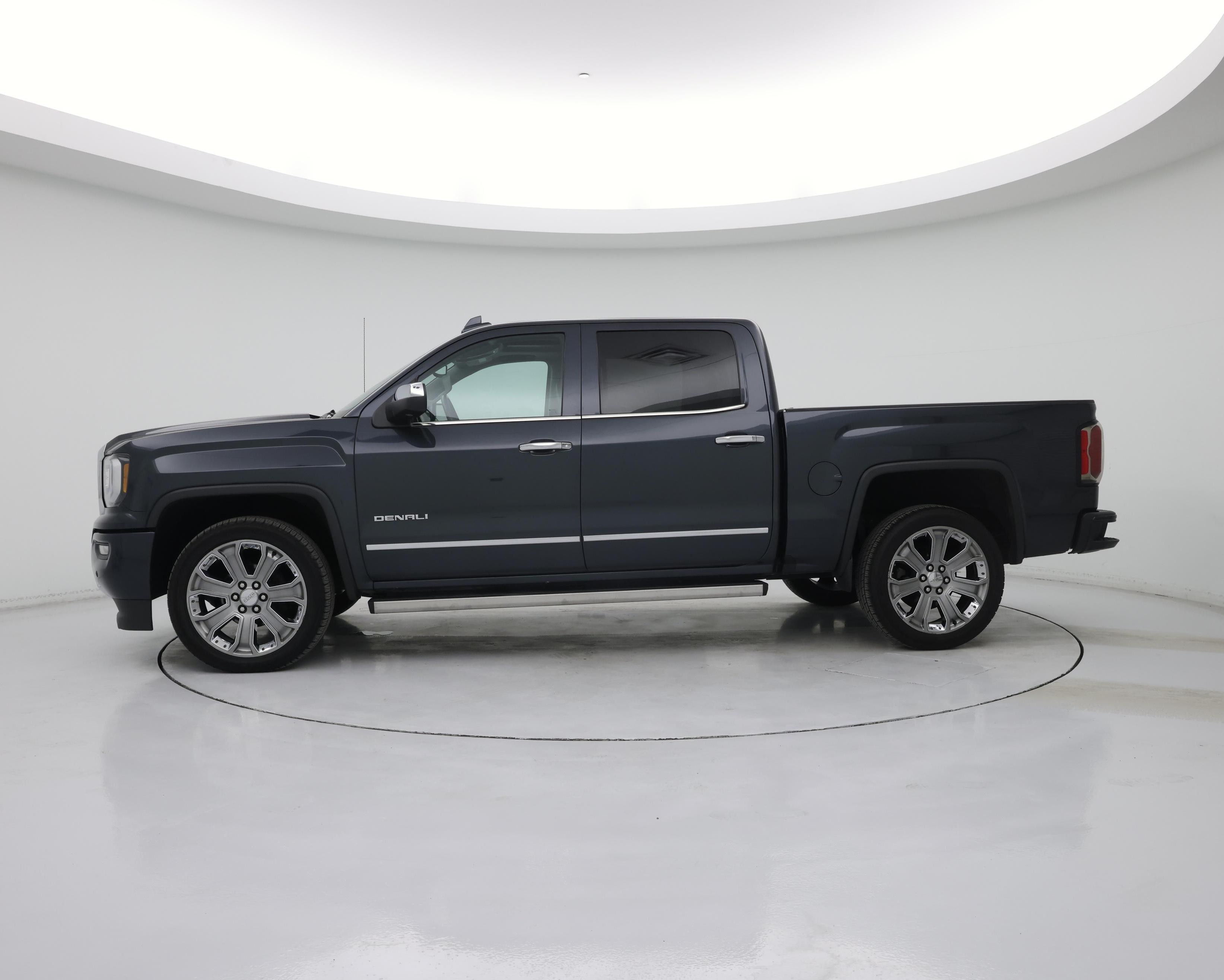 Thumbnail: 2018 GMC Sierra 1500 - 3