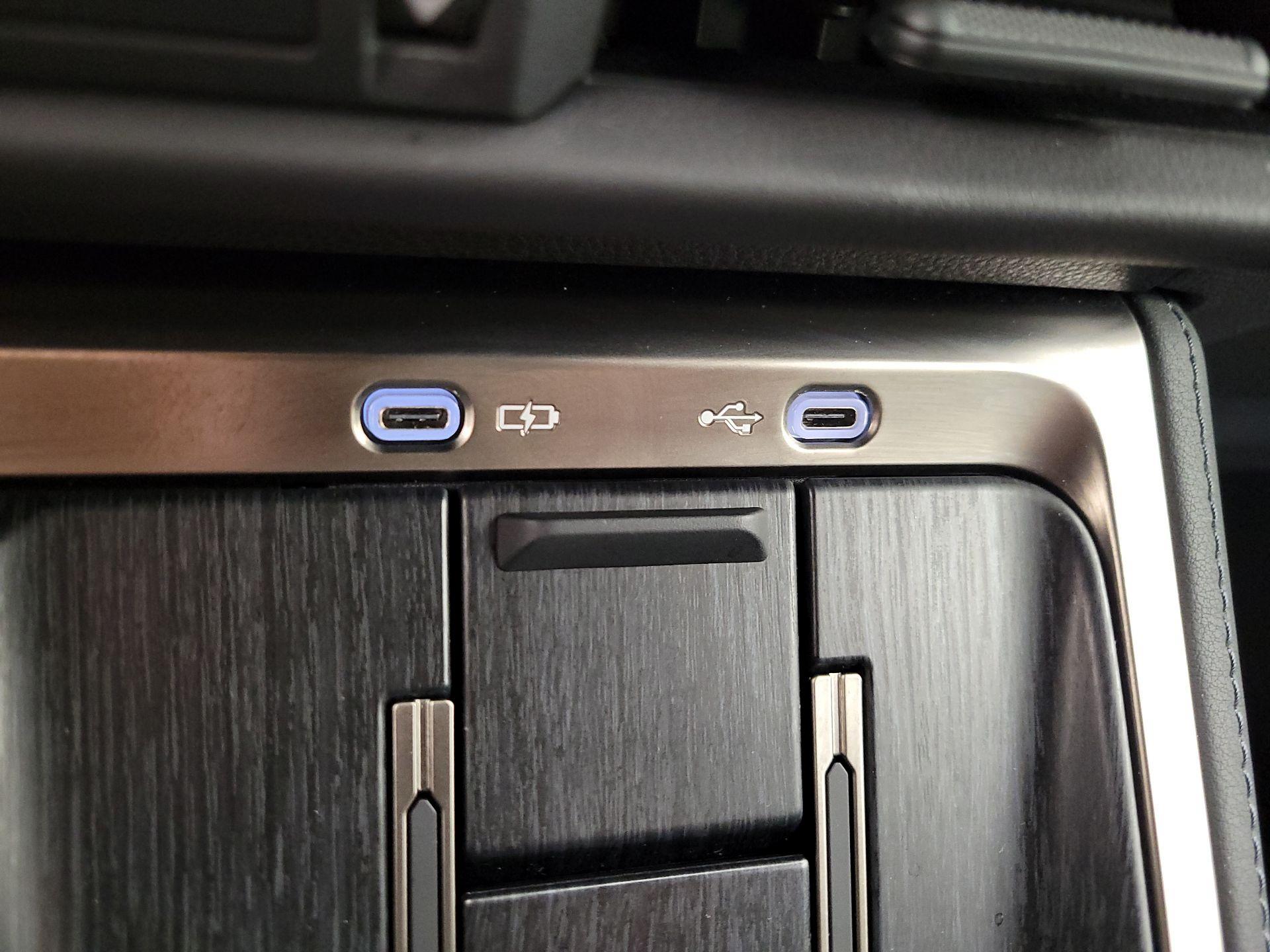 Thumbnail: 2024 Lexus GX - 19