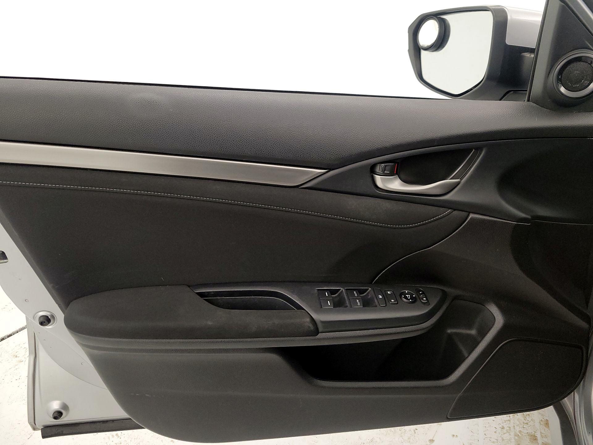 Thumbnail: 2019 Honda Civic - 12