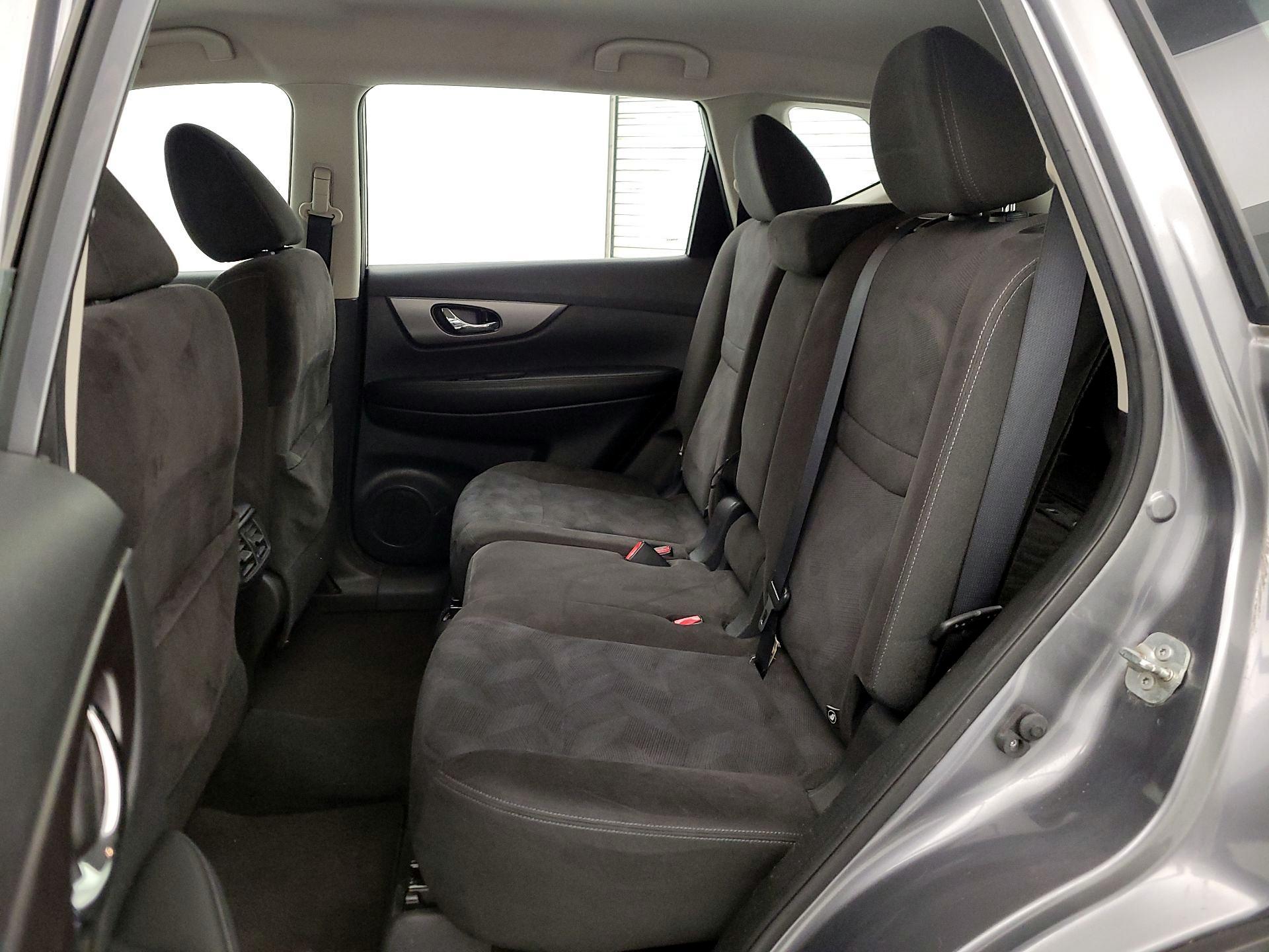 Thumbnail: 2015 Nissan Rogue - 19