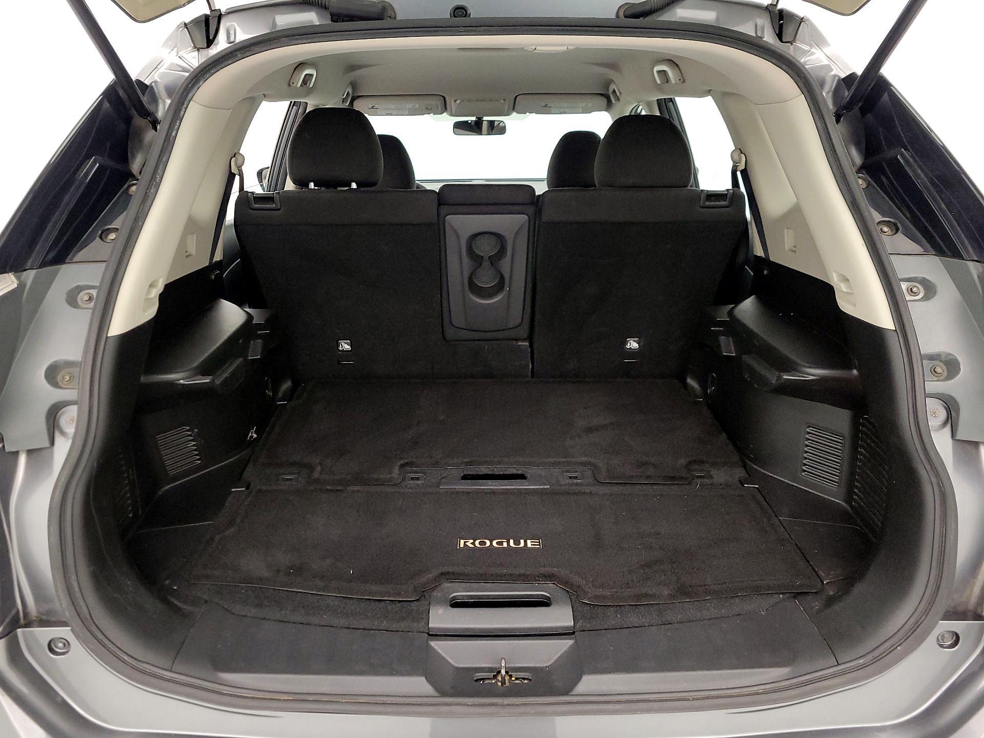 Thumbnail: 2015 Nissan Rogue - 20