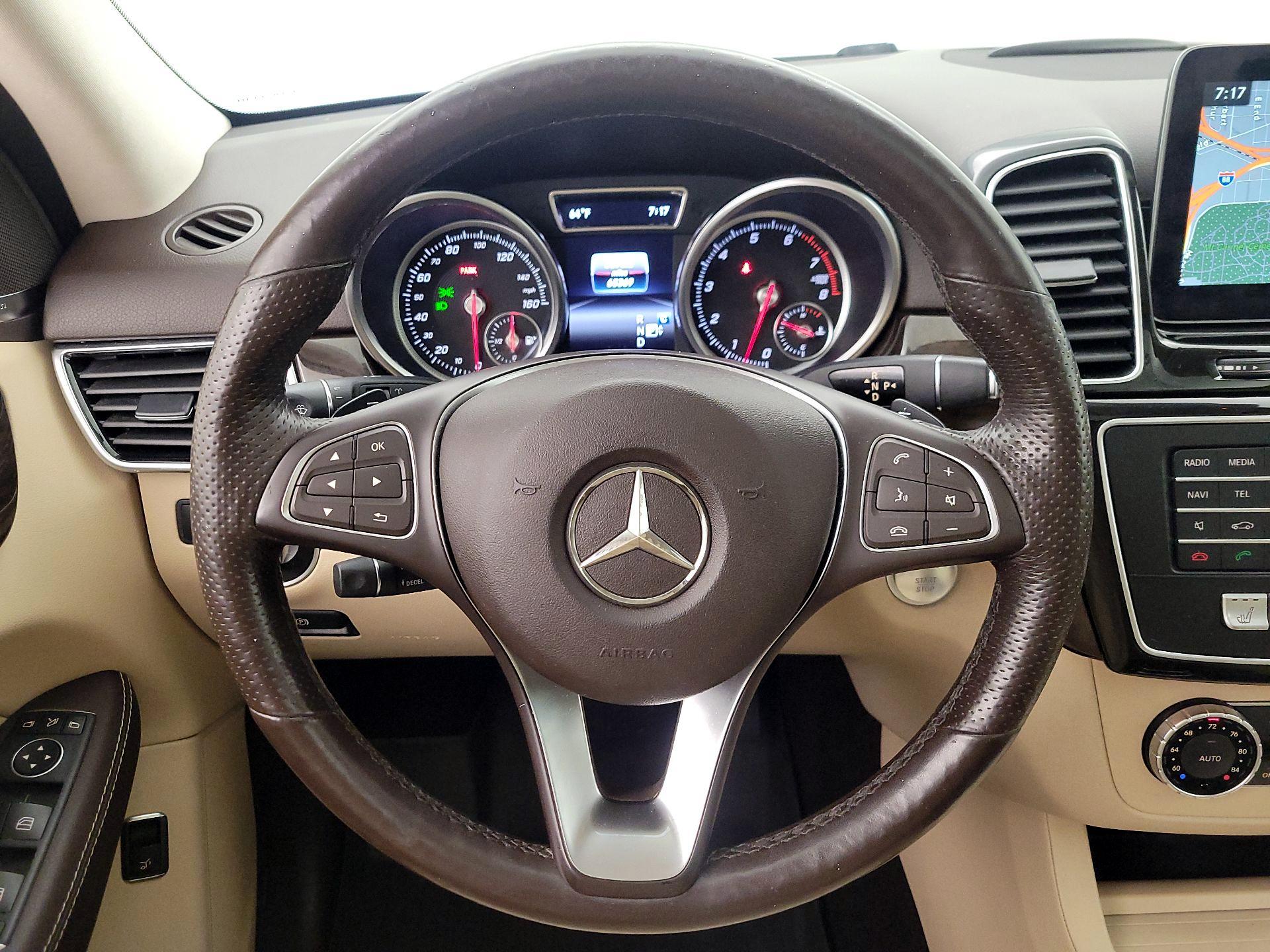 Thumbnail: 2017 Mercedes-Benz GLE - 10