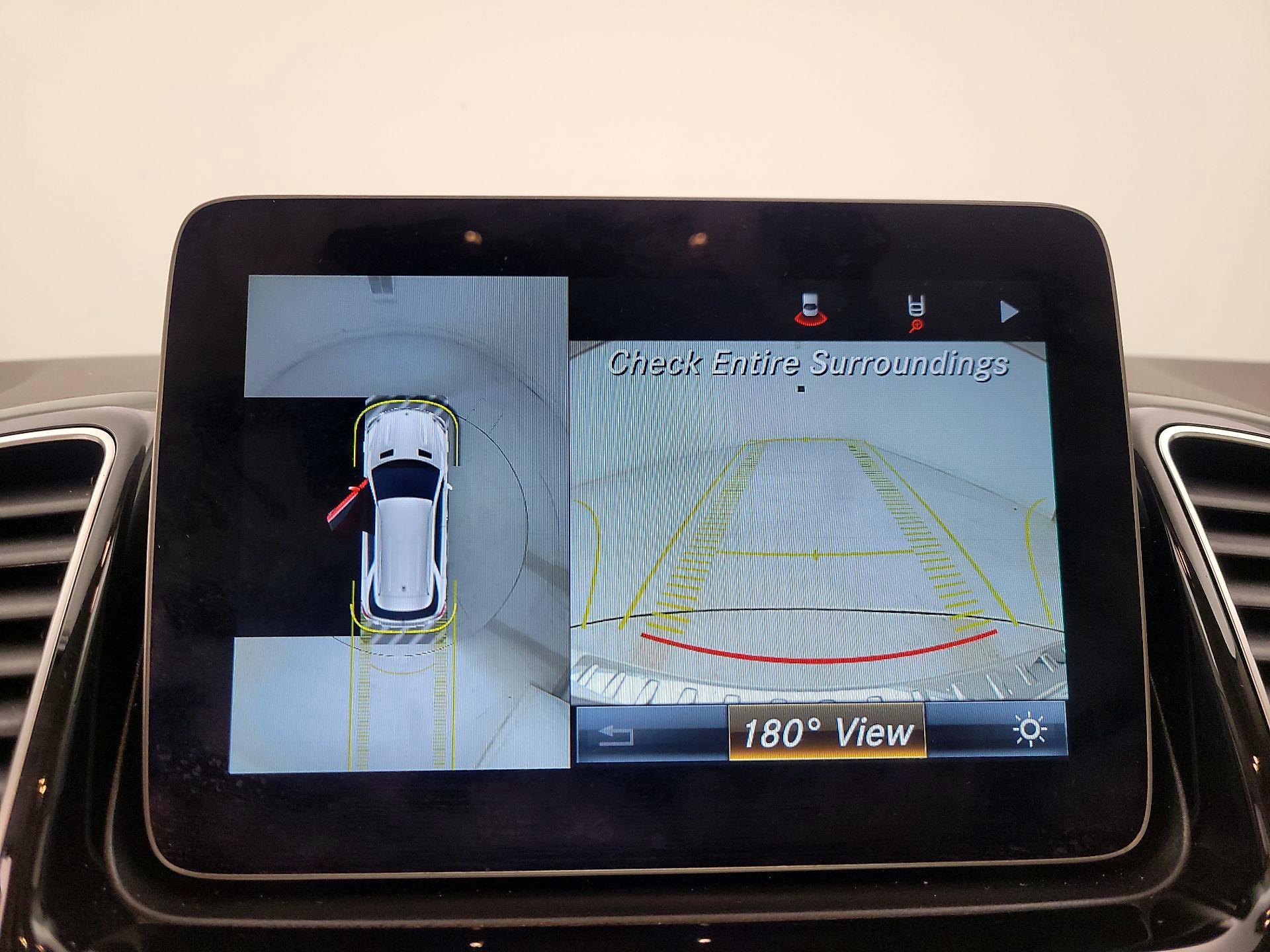 Thumbnail: 2017 Mercedes-Benz GLE - 15