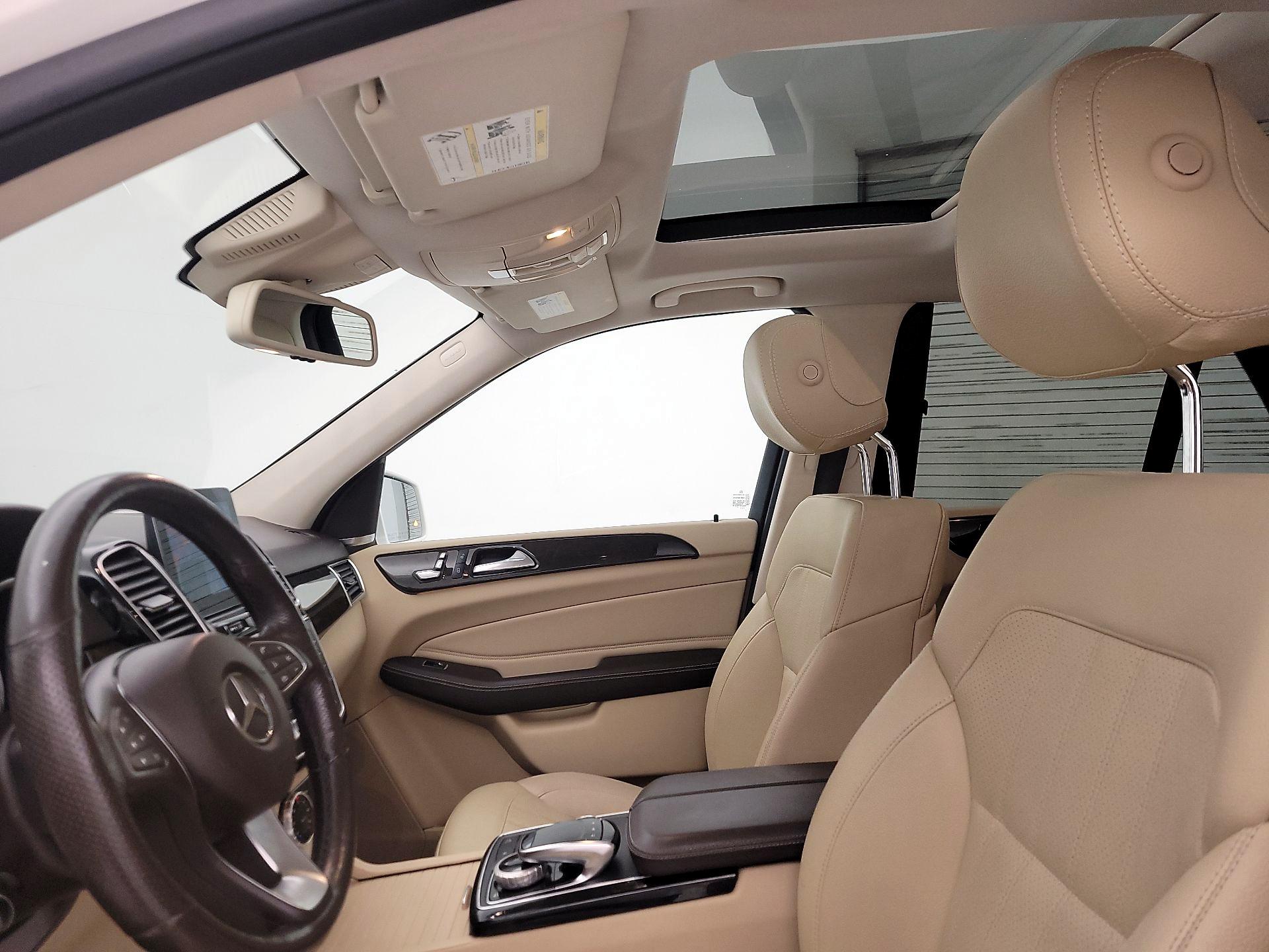 Thumbnail: 2017 Mercedes-Benz GLE - 20