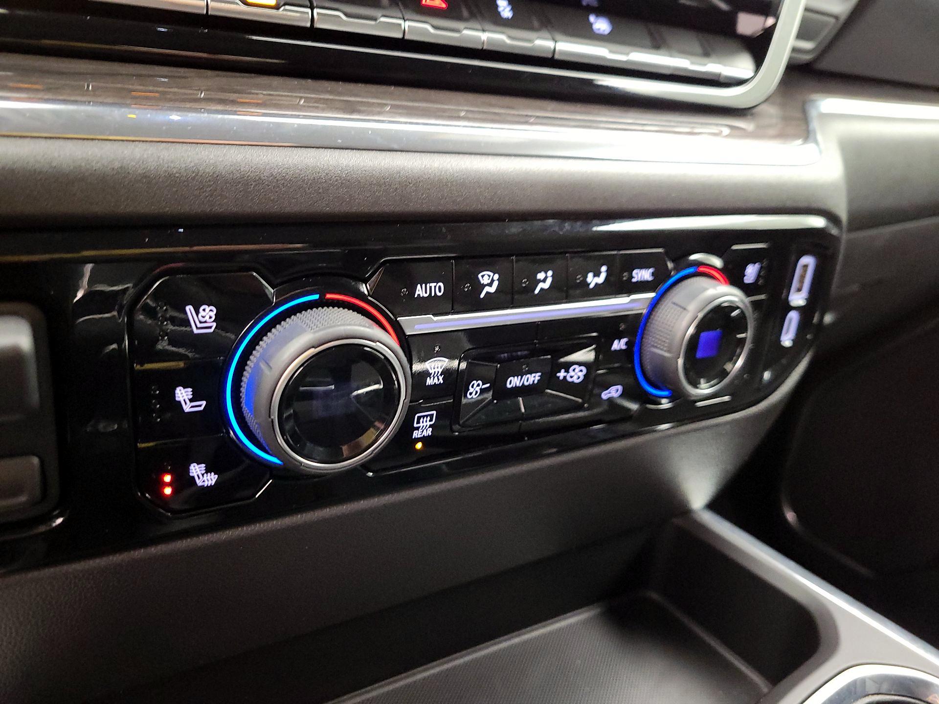 Thumbnail: 2023 Chevrolet Silverado 1500 - 17