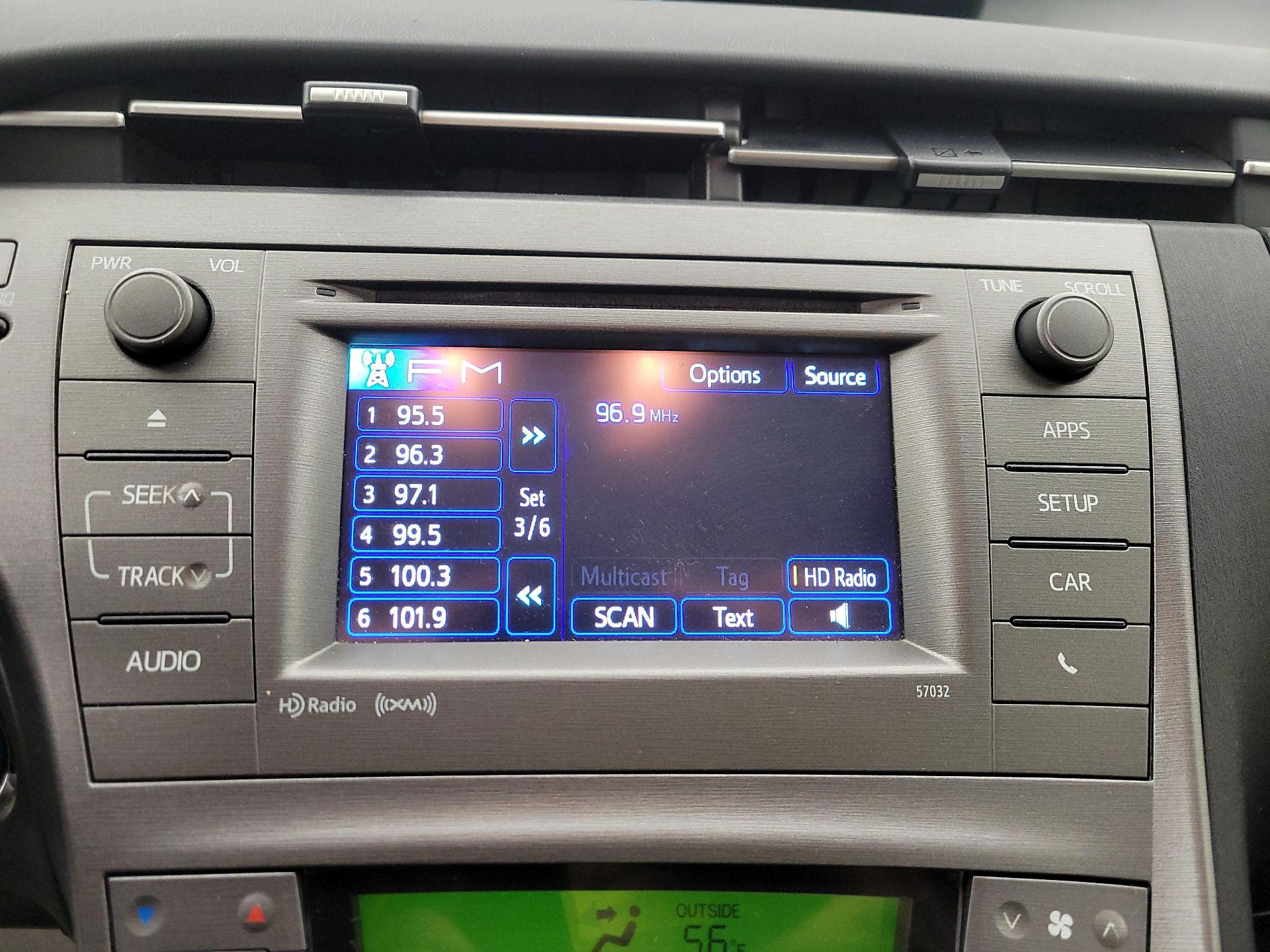 Thumbnail: 2014 Toyota Prius - 15