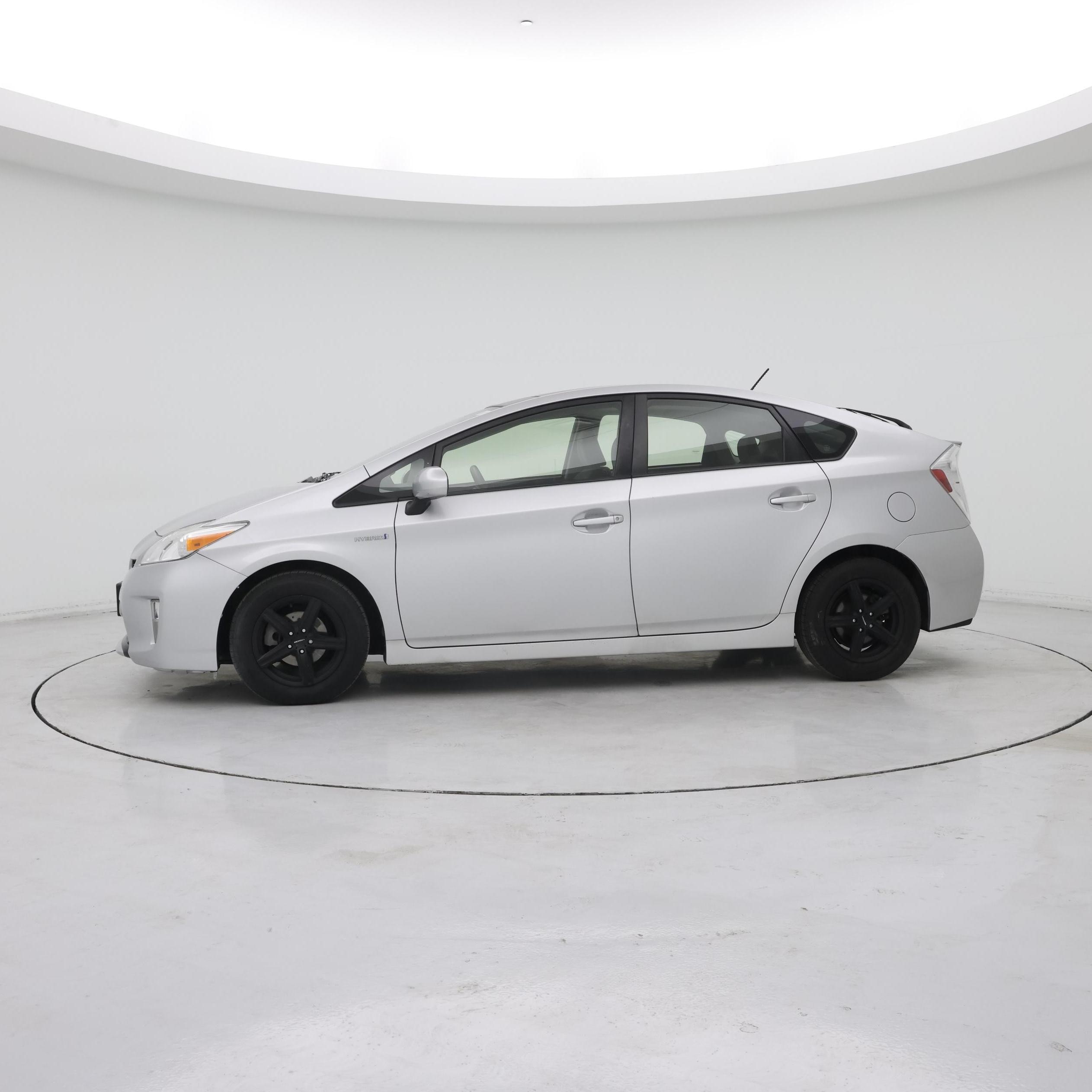 Thumbnail: 2014 Toyota Prius - 4