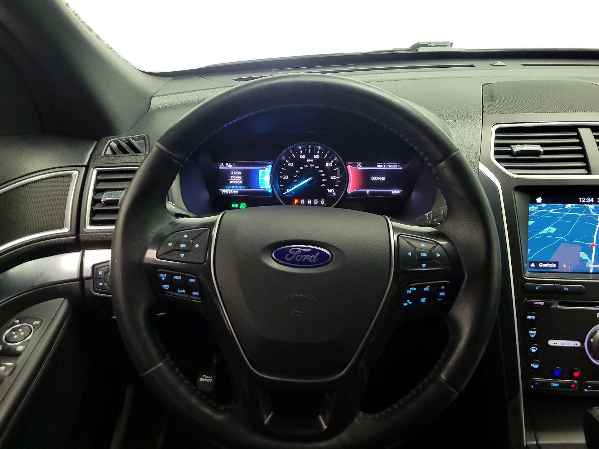 Thumbnail: 2017 Ford Explorer - 10