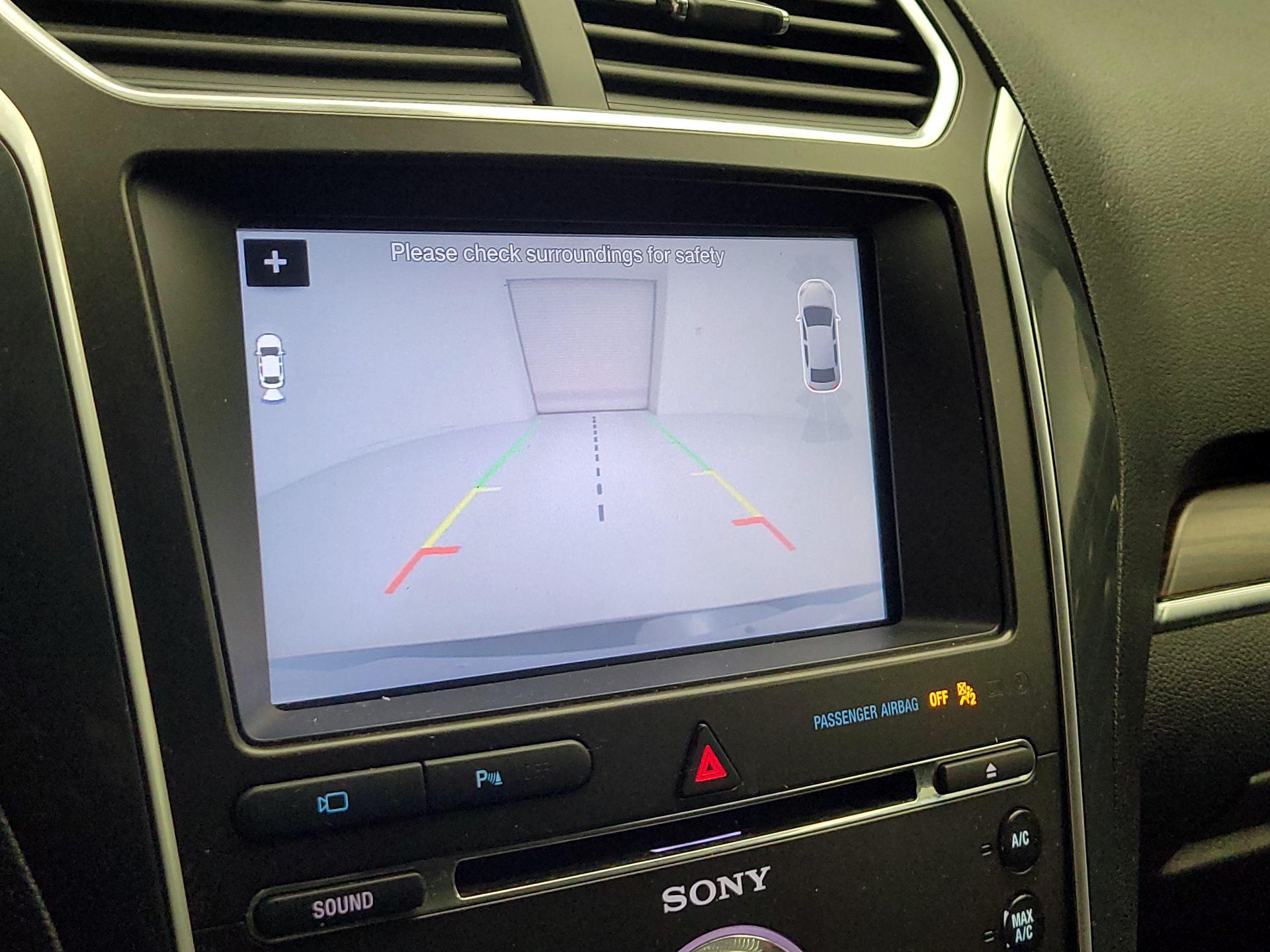 Thumbnail: 2017 Ford Explorer - 15