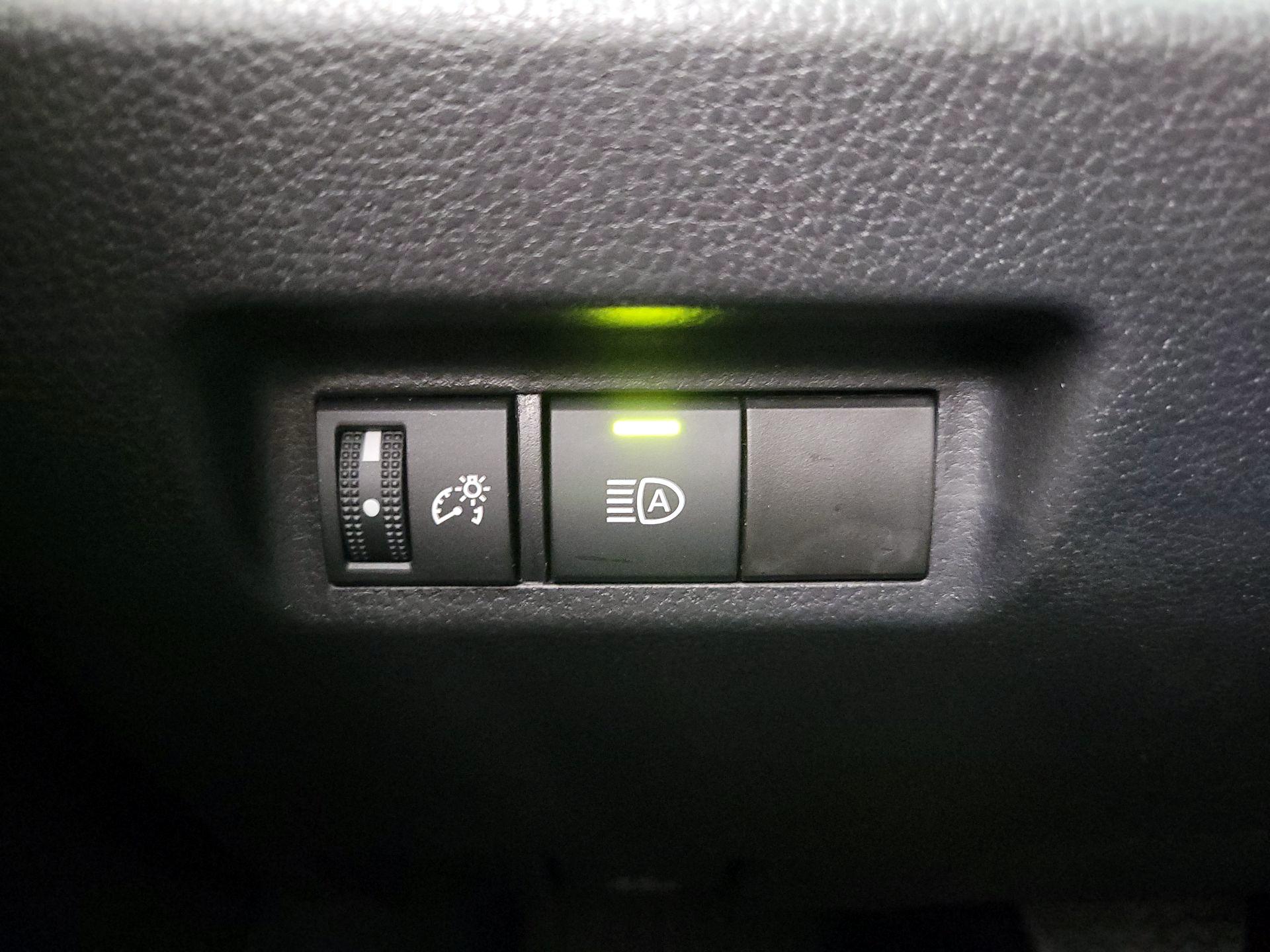 Thumbnail: 2025 Toyota RAV4 - 13