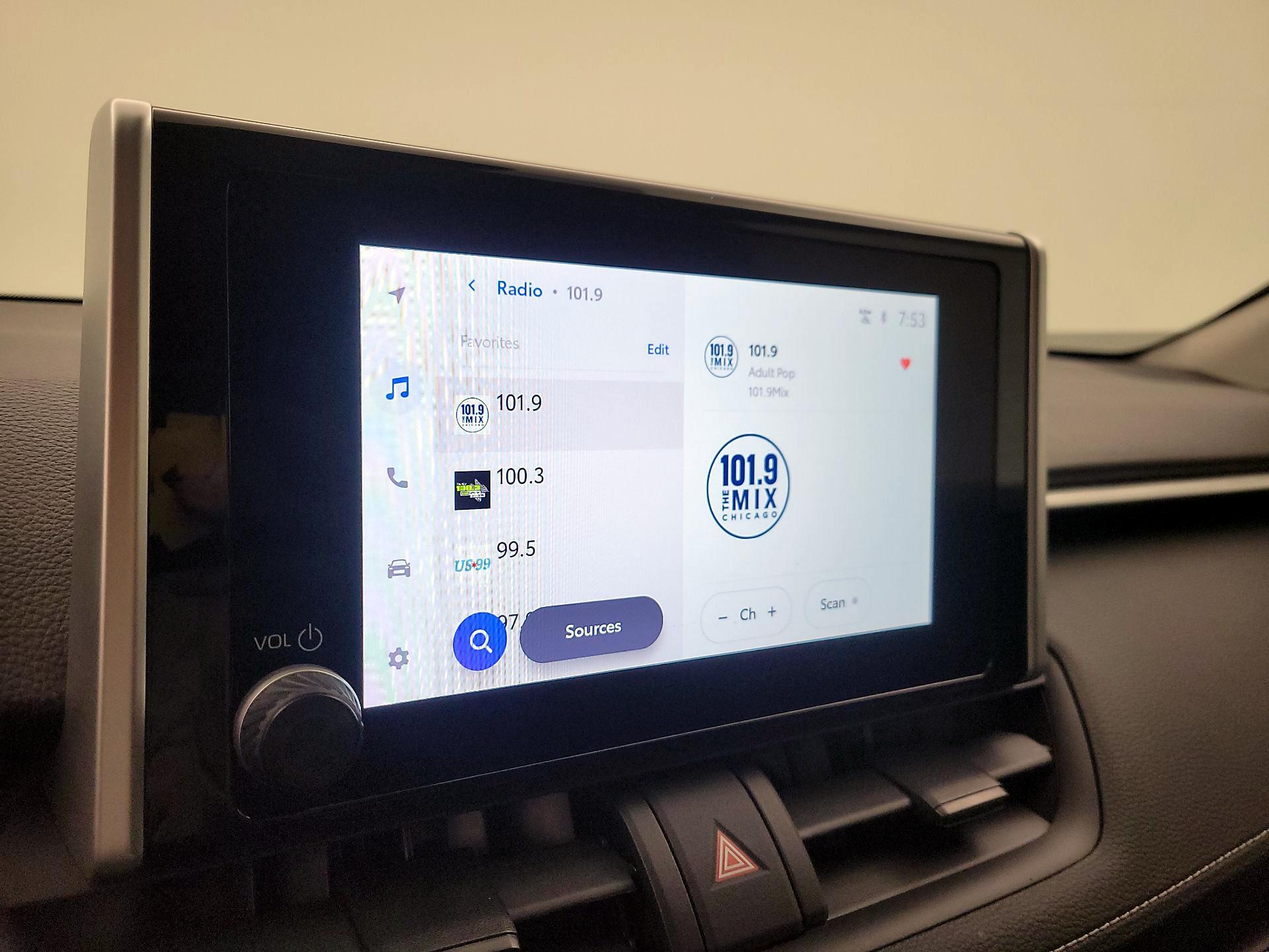 Thumbnail: 2025 Toyota RAV4 - 15