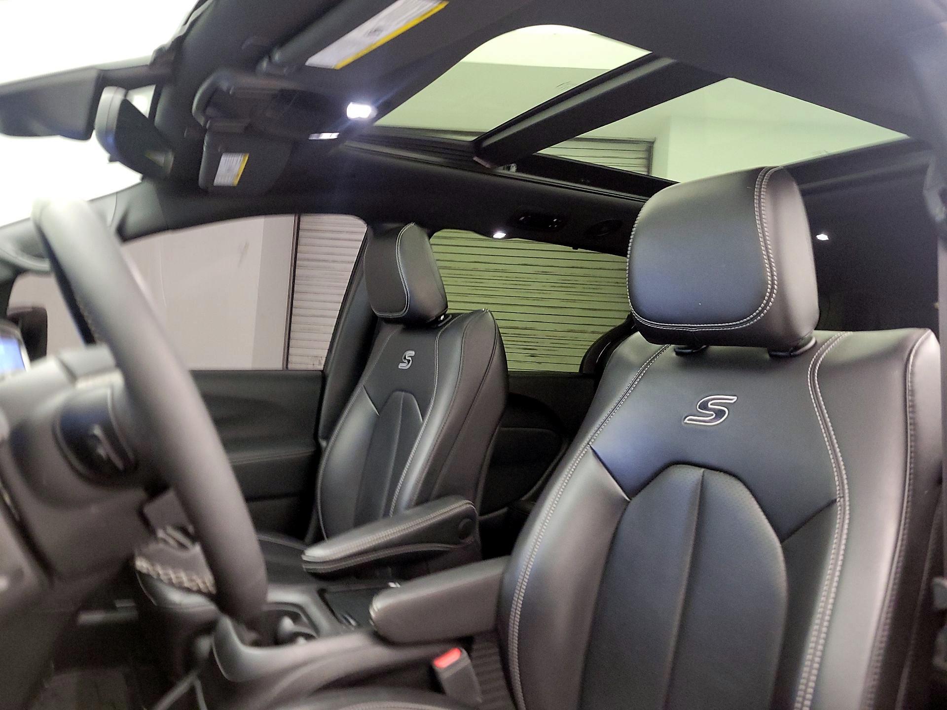 Thumbnail: 2023 Chrysler Pacifica - 19