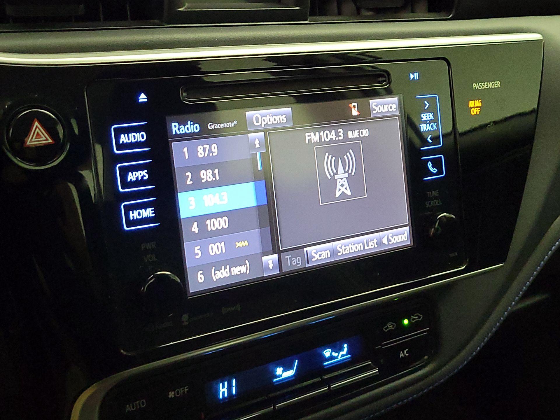 Thumbnail: 2017 Toyota Corolla - 15