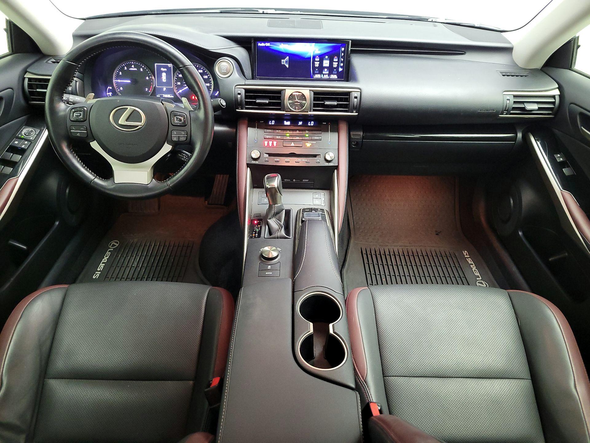 Thumbnail: 2017 Lexus IS - 9