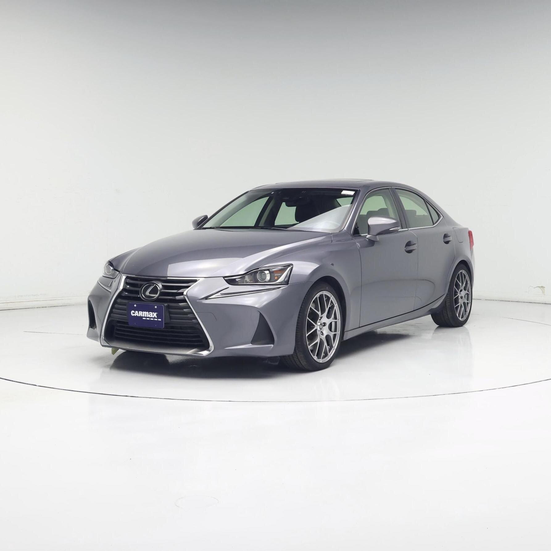 Thumbnail: 2017 Lexus IS - 4