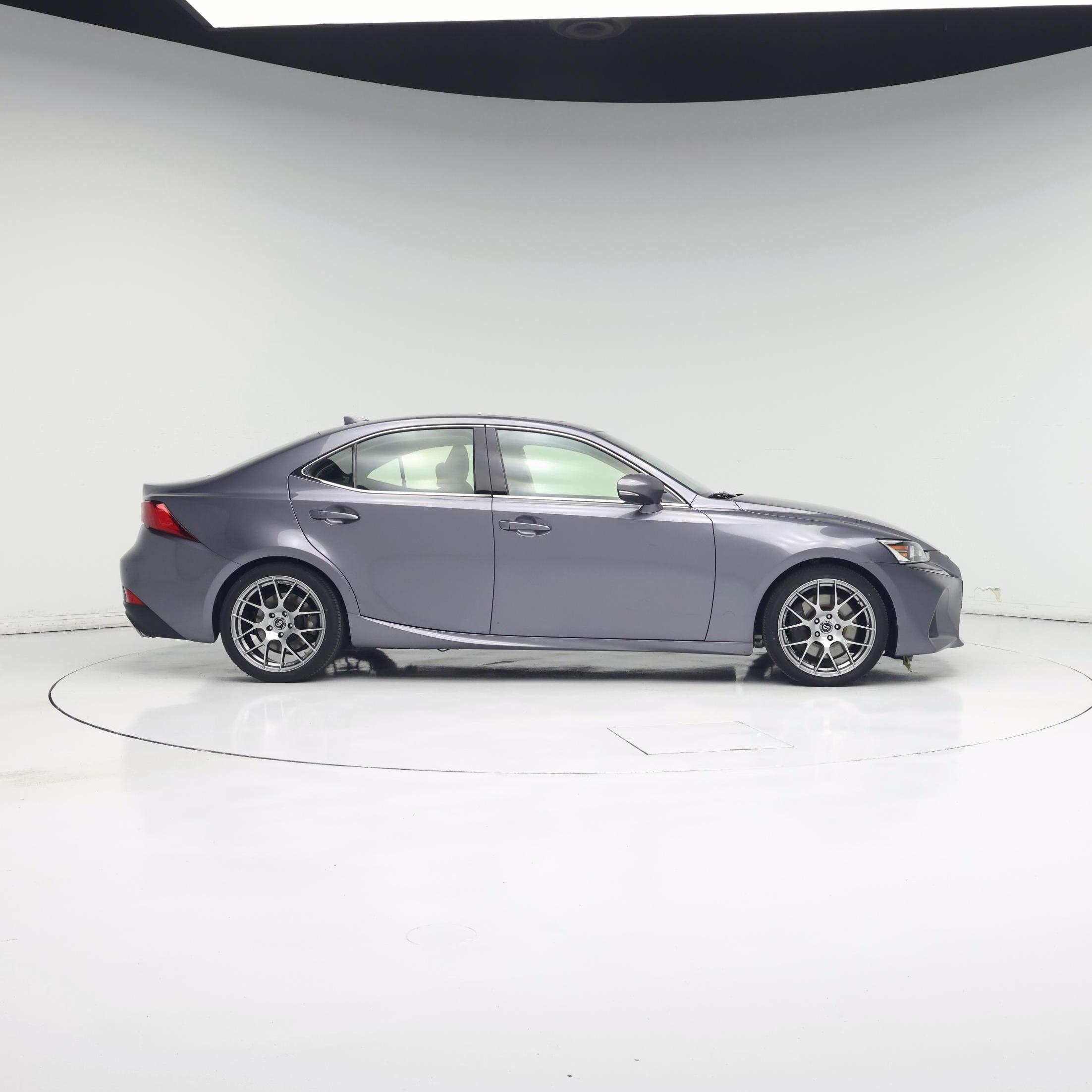 Thumbnail: 2017 Lexus IS - 7