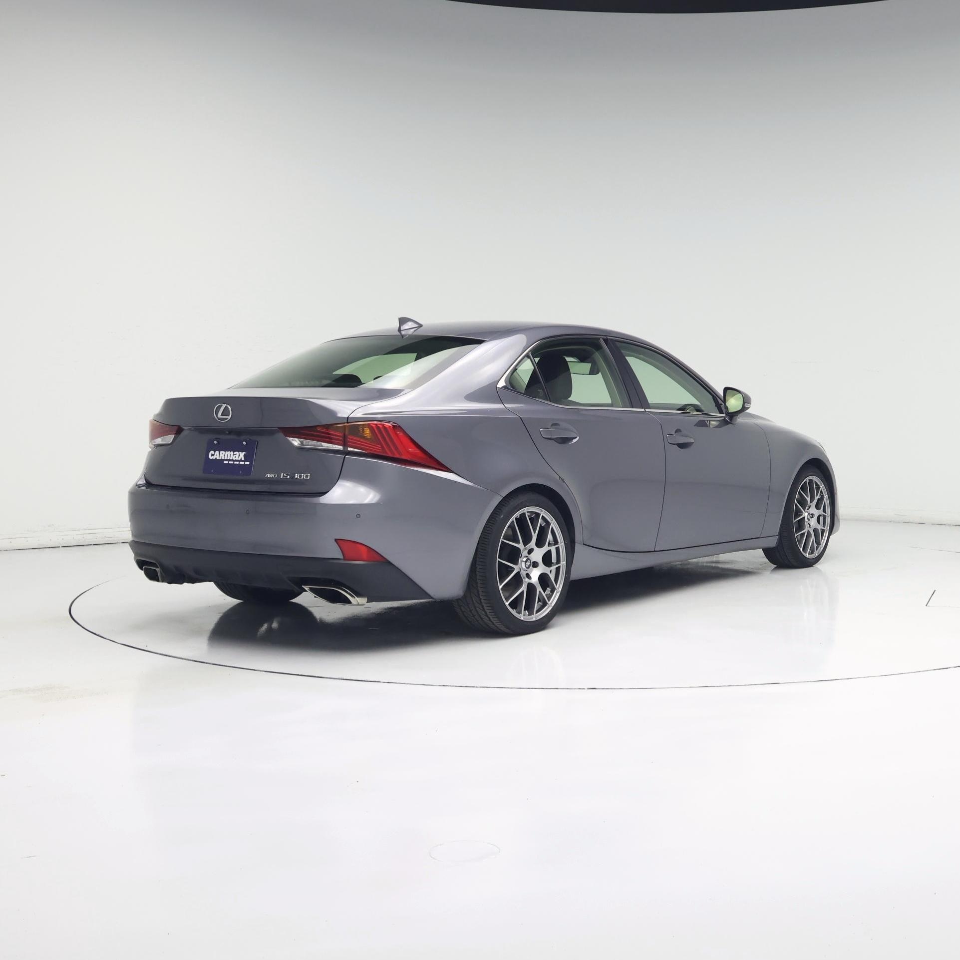 Thumbnail: 2017 Lexus IS - 8