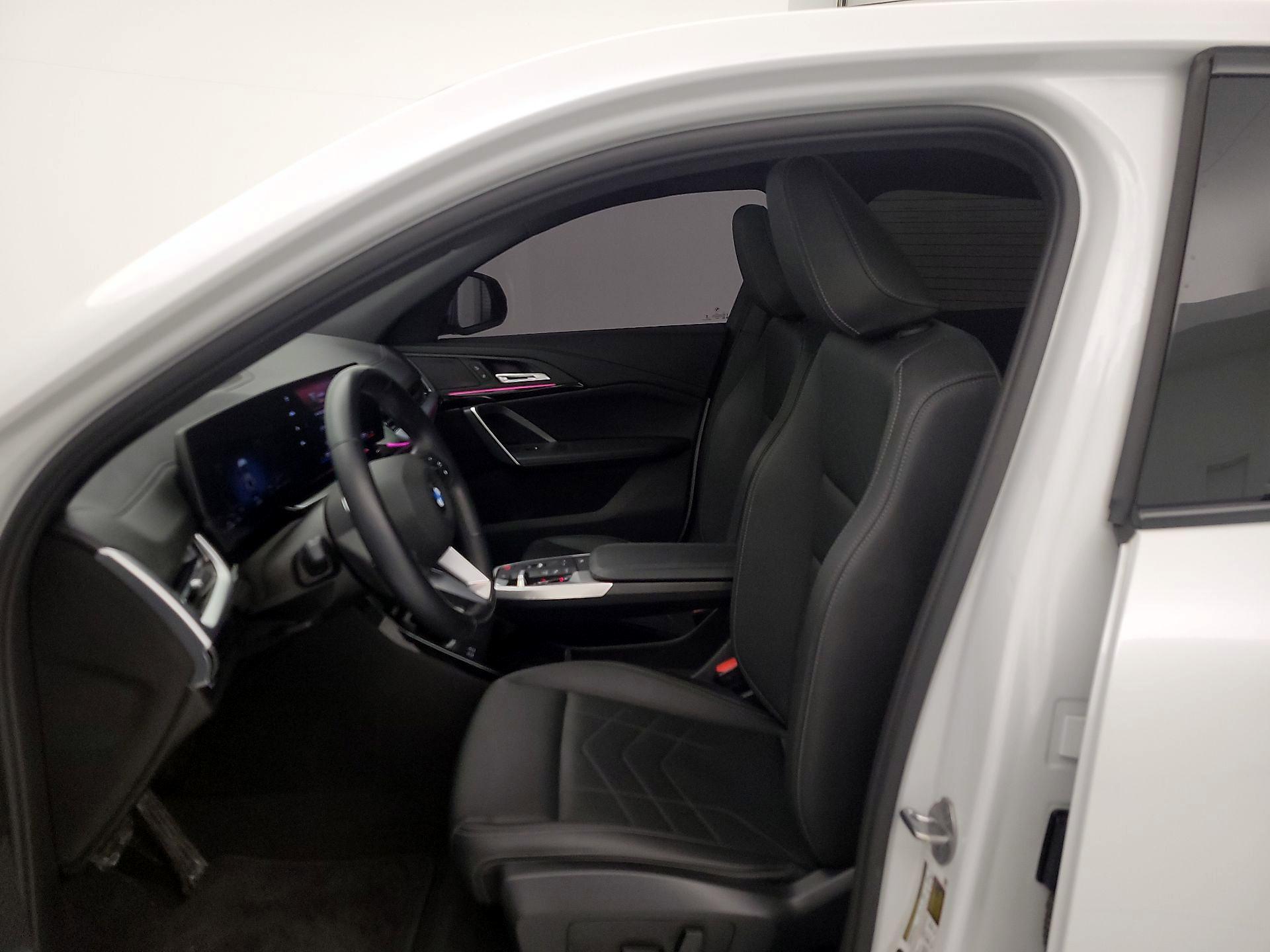 Thumbnail: 2025 BMW X2 - 11